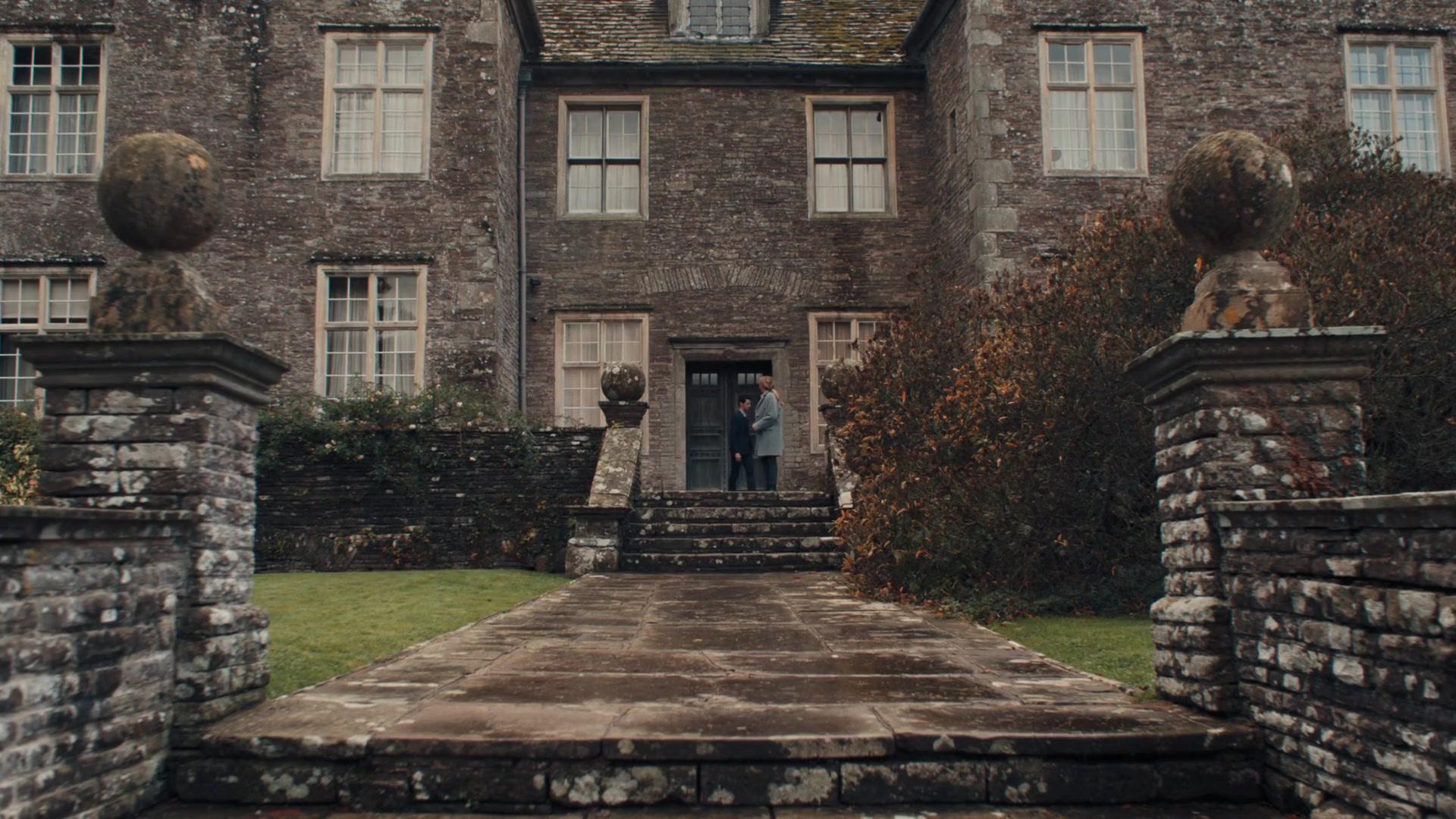 A_Discovery_of_Witches_S01E03_1080p_ATP_1493.jpg