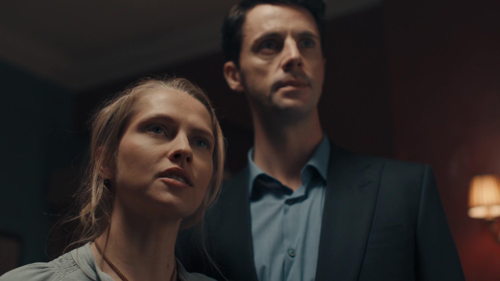 A_Discovery_of_Witches_S01E03_1080p_ATP_3636.jpg A_Discovery_of_Witches_S01E03_1080p_ATP_3636.jpg