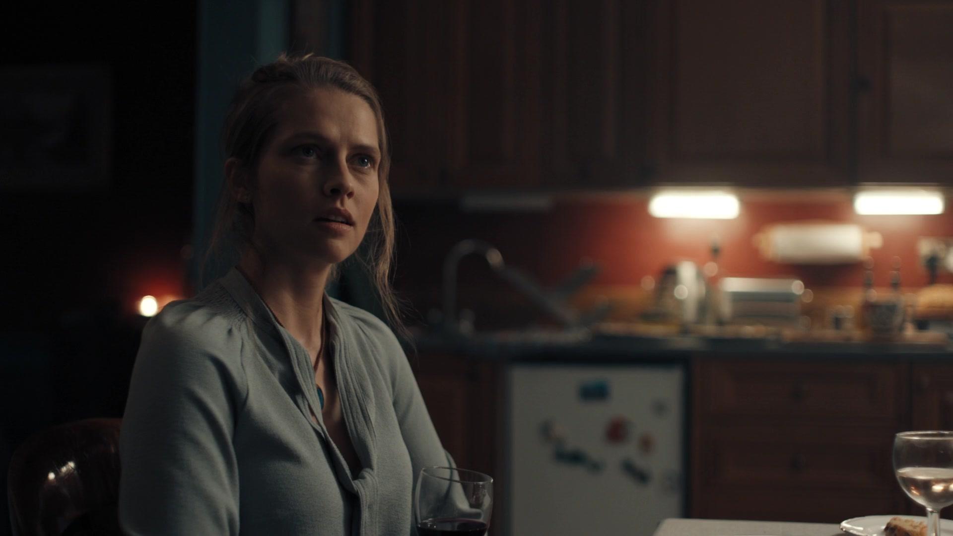 A_Discovery_of_Witches_S01E03_1080p_ATP_4061.jpg