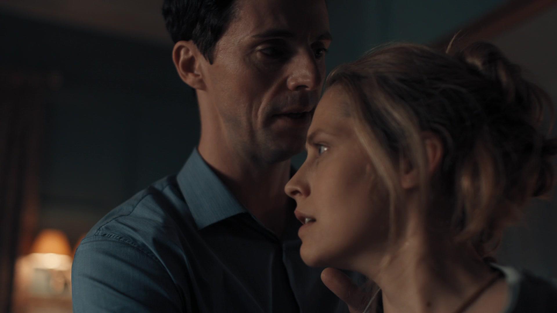 A_Discovery_of_Witches_S01E03_1080p_ATP_4203.jpg
