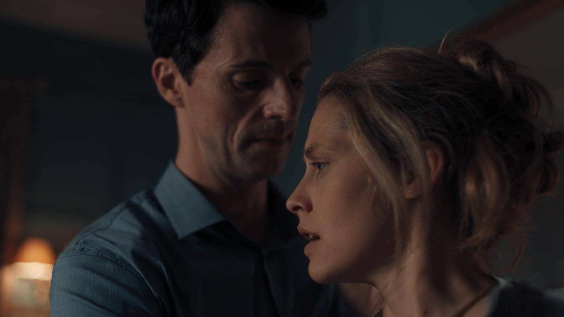 A_Discovery_of_Witches_S01E03_1080p_ATP_4227.jpg A_Discovery_of_Witches_S01E03_1080p_ATP_4227.jpg