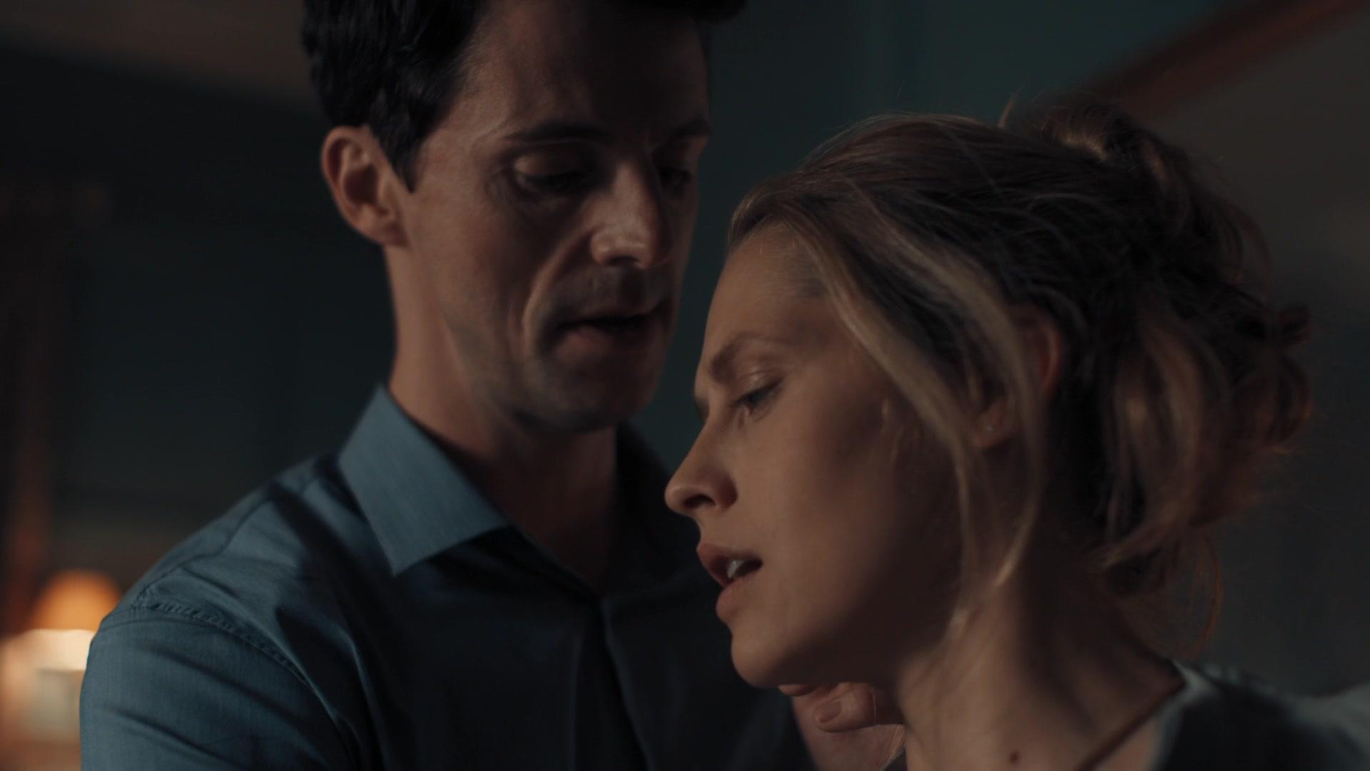 A_Discovery_of_Witches_S01E03_1080p_ATP_4235.jpg