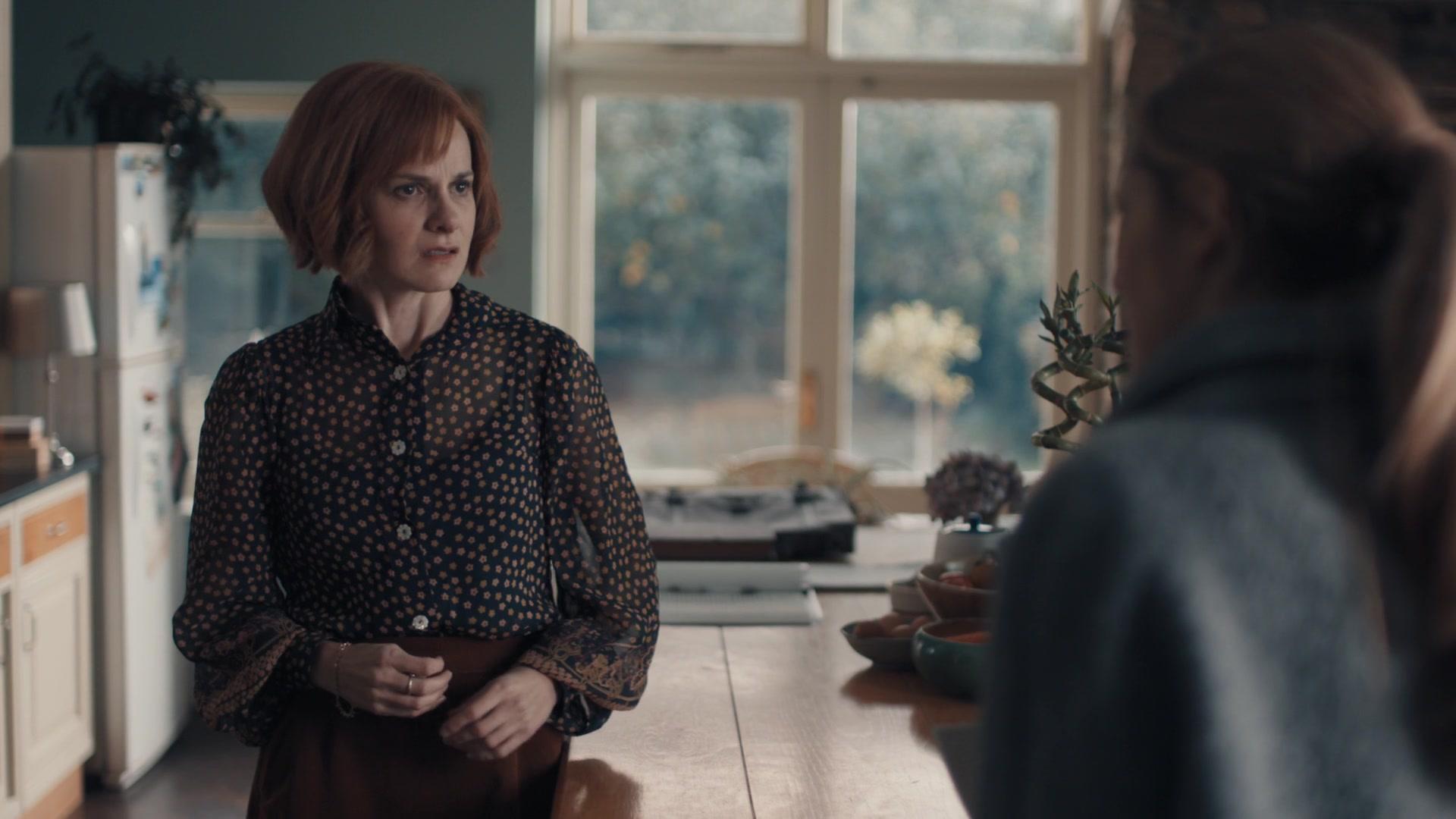 A_Discovery_of_Witches_S01E03_1080p_ATP_4751.jpg A_Discovery_of_Witches_S01E03_1080p_ATP_4751.jpg