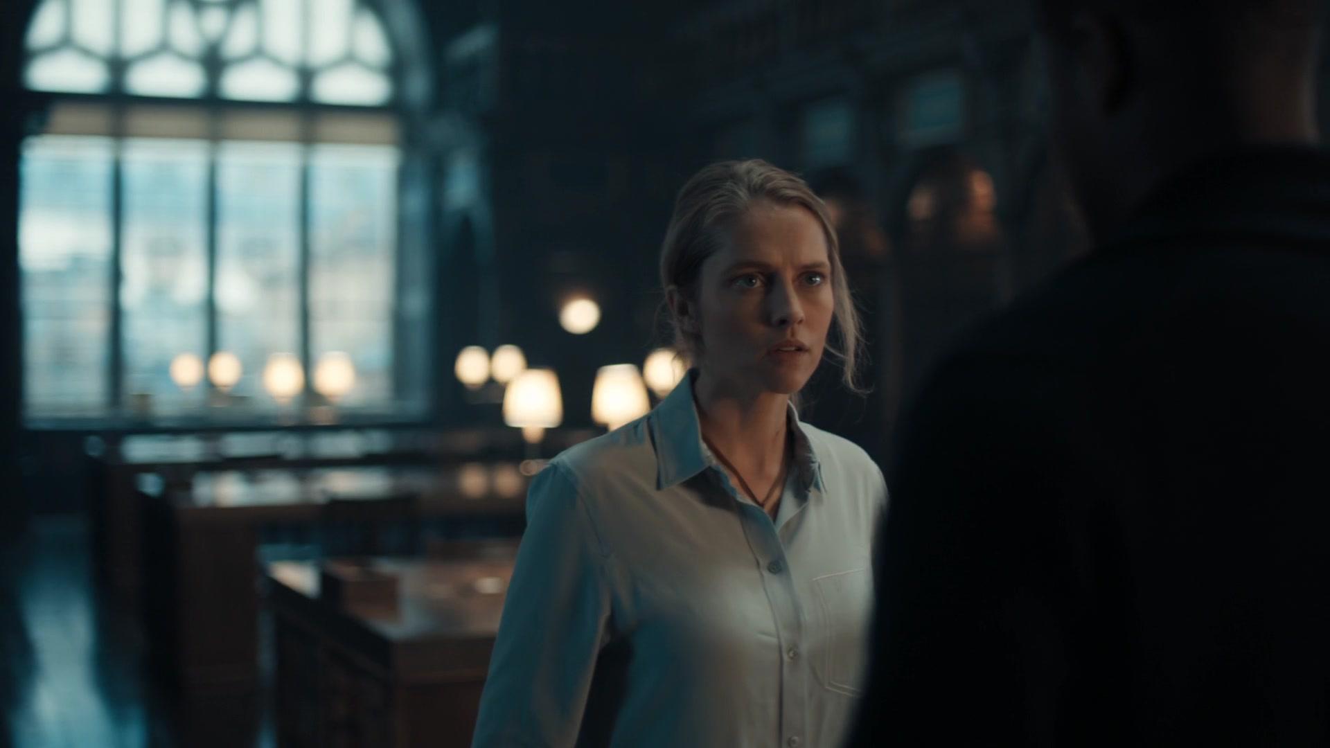 A_Discovery_of_Witches_S01E03_1080p_ATP_4978.jpg