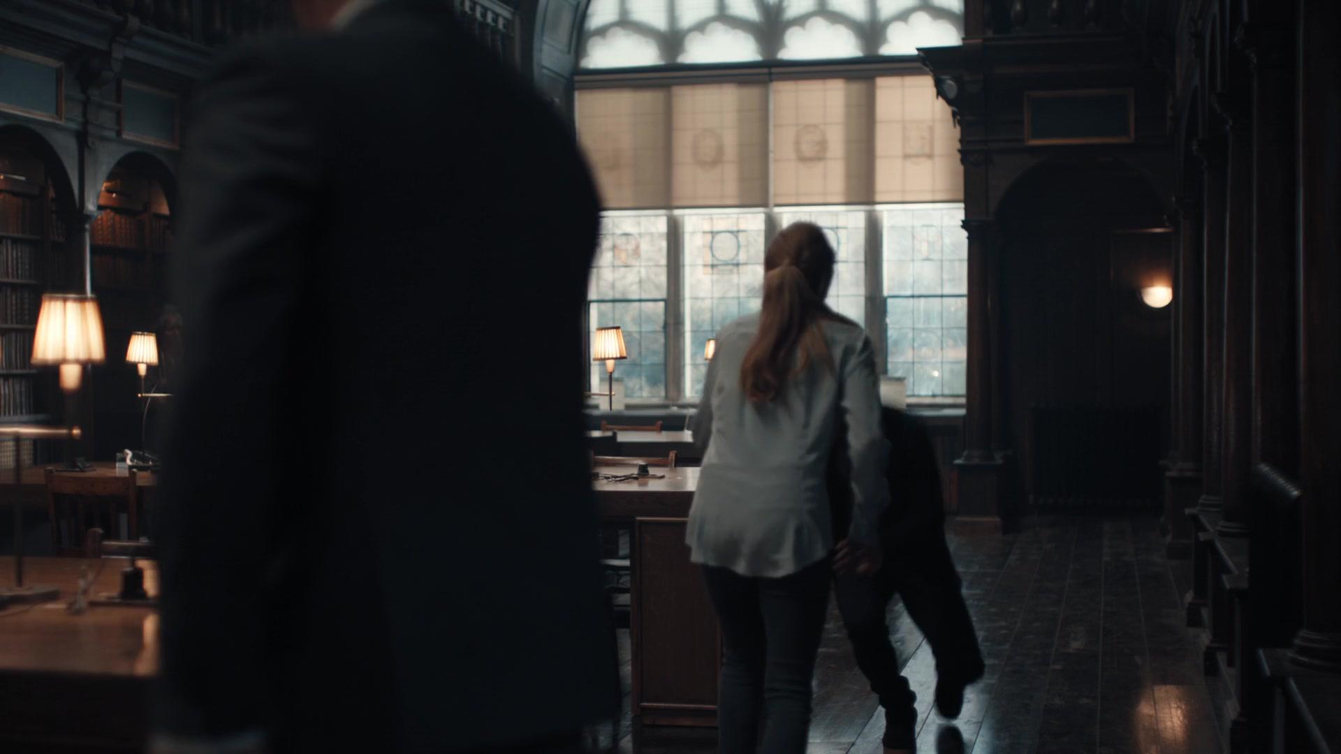 A_Discovery_of_Witches_S01E03_1080p_ATP_5200.jpg A_Discovery_of_Witches_S01E03_1080p_ATP_5200.jpg