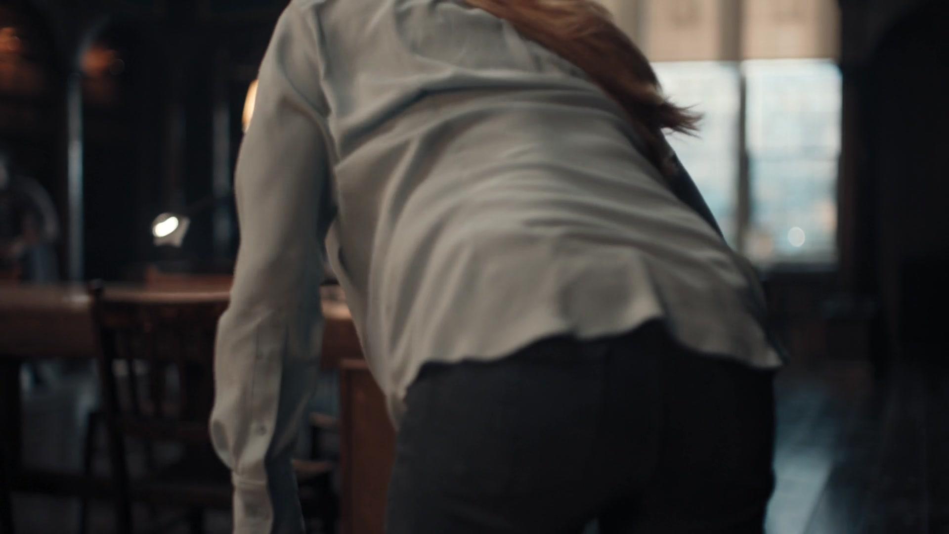 A_Discovery_of_Witches_S01E03_1080p_ATP_5238.jpg