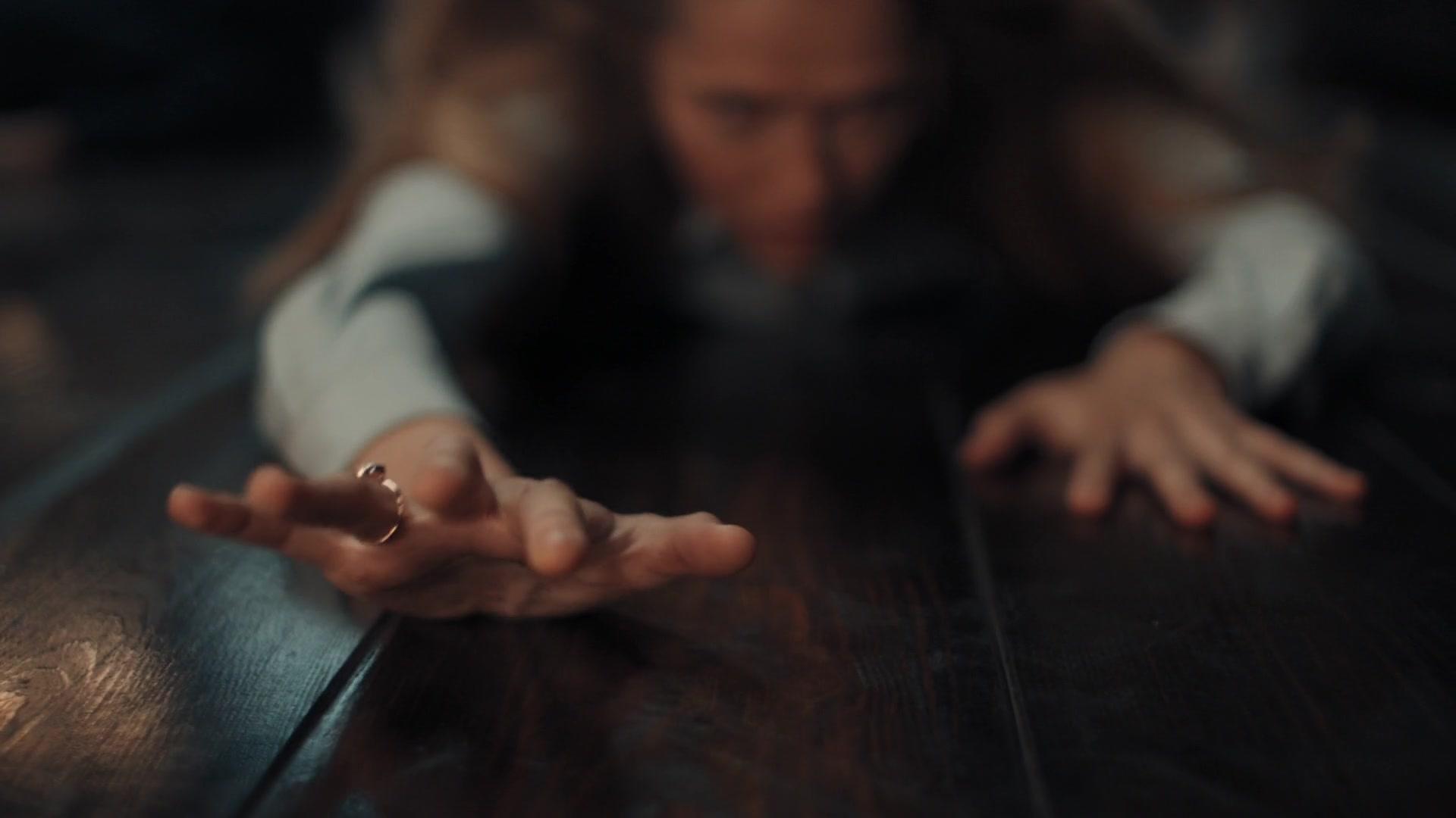 A_Discovery_of_Witches_S01E03_1080p_ATP_5325.jpg A_Discovery_of_Witches_S01E03_1080p_ATP_5325.jpg