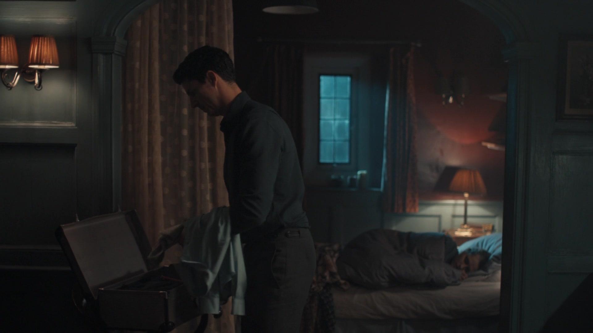 A_Discovery_of_Witches_S01E03_1080p_ATP_5484.jpg