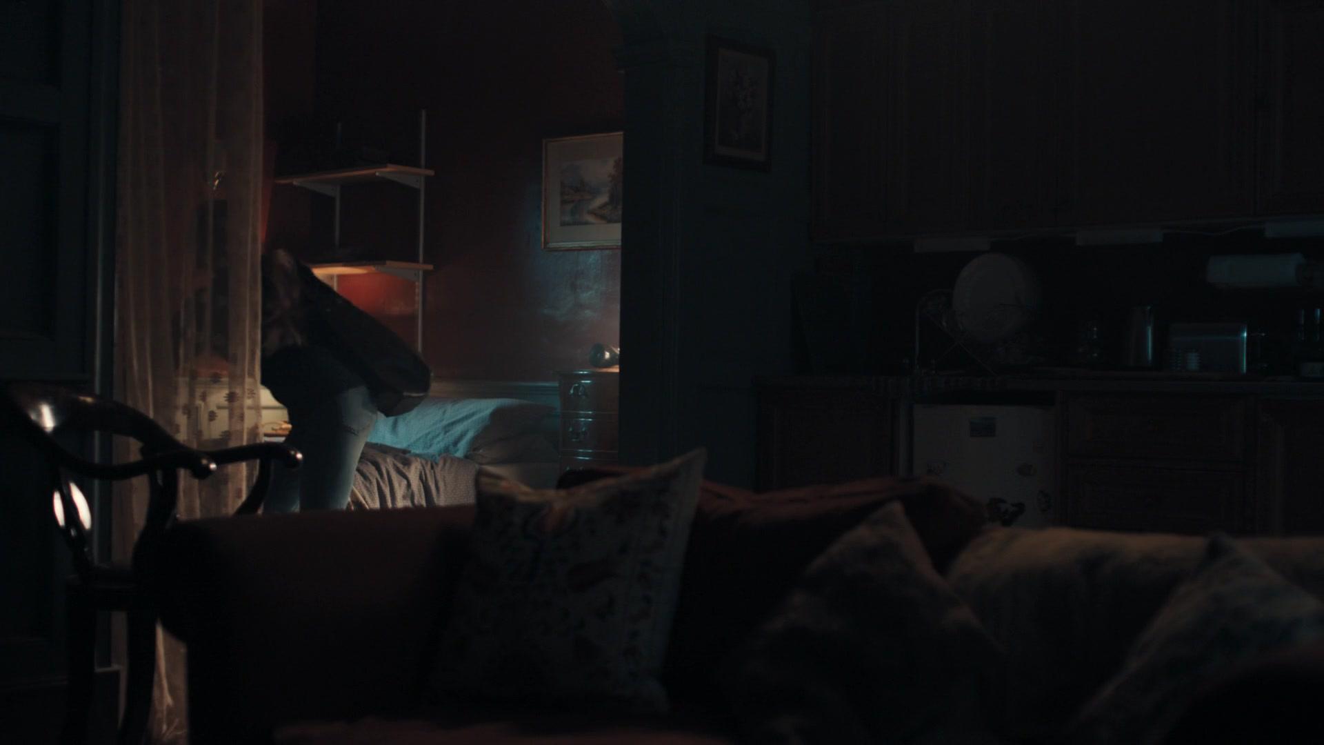 A_Discovery_of_Witches_S01E03_1080p_ATP_5999.jpg A_Discovery_of_Witches_S01E03_1080p_ATP_5999.jpg