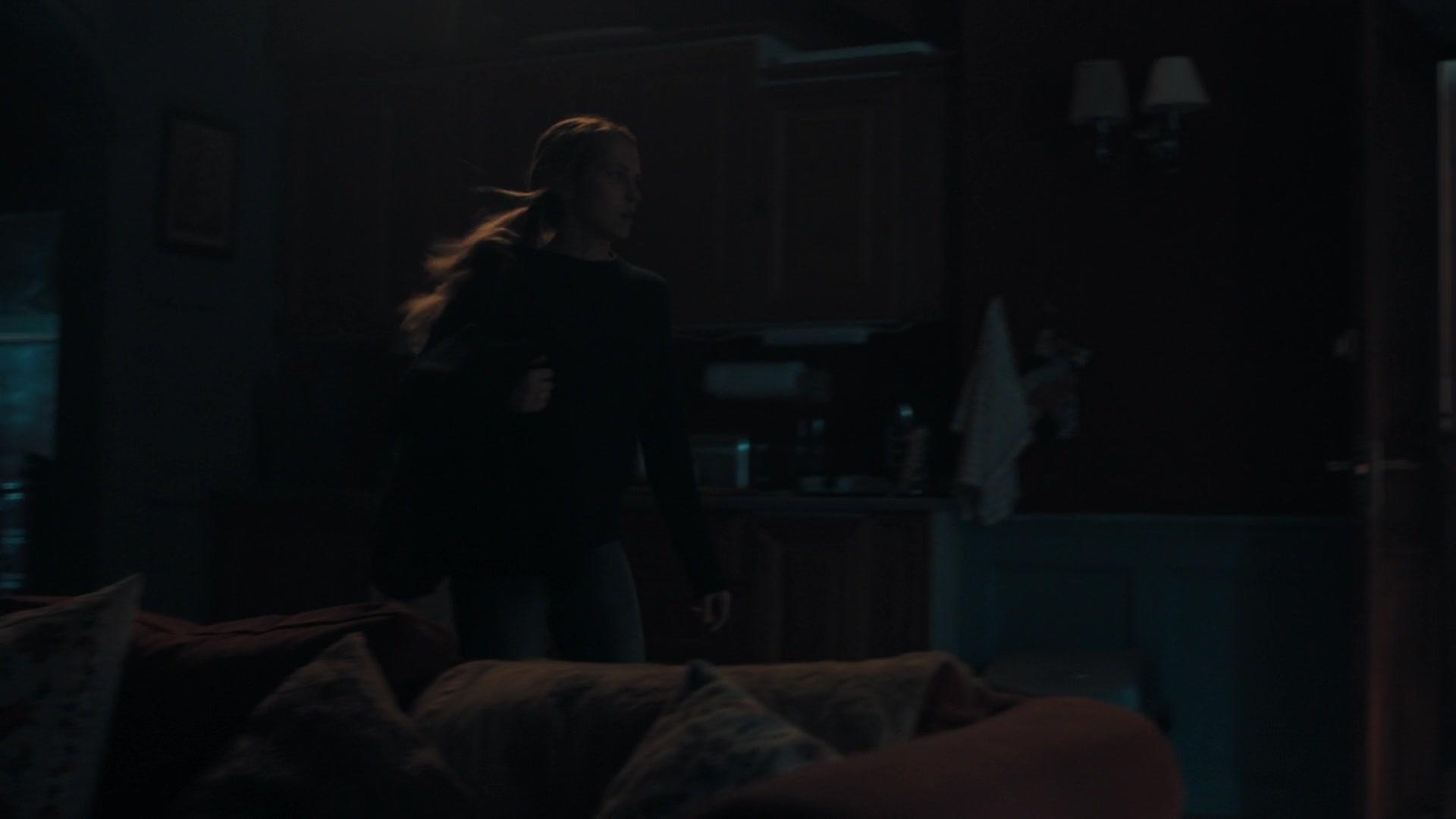 A_Discovery_of_Witches_S01E03_1080p_ATP_6013.jpg A_Discovery_of_Witches_S01E03_1080p_ATP_6013.jpg