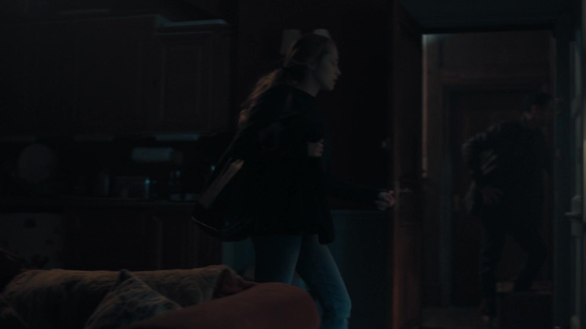 A_Discovery_of_Witches_S01E03_1080p_ATP_6015.jpg A_Discovery_of_Witches_S01E03_1080p_ATP_6015.jpg
