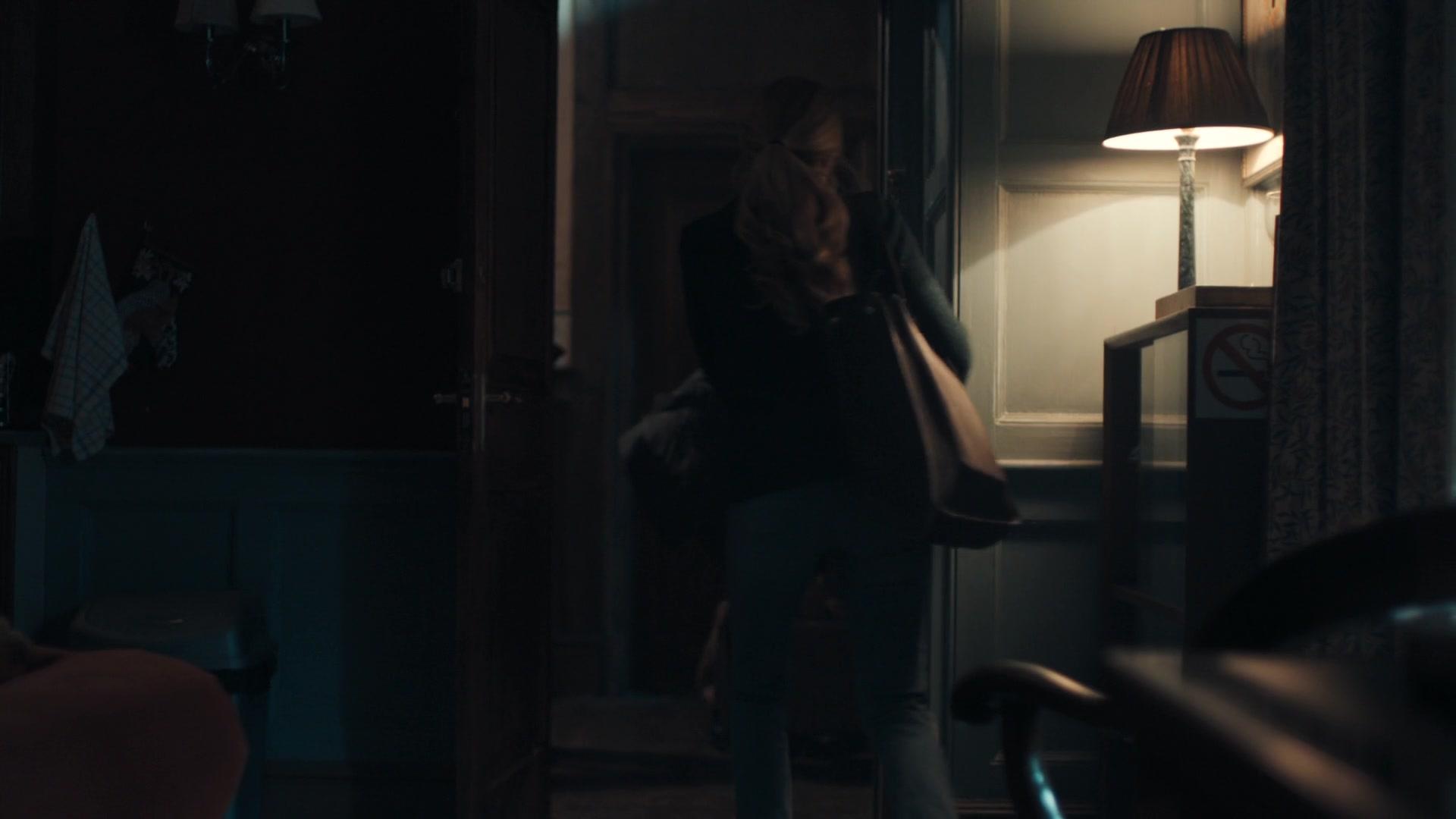 A_Discovery_of_Witches_S01E03_1080p_ATP_6024.jpg A_Discovery_of_Witches_S01E03_1080p_ATP_6024.jpg