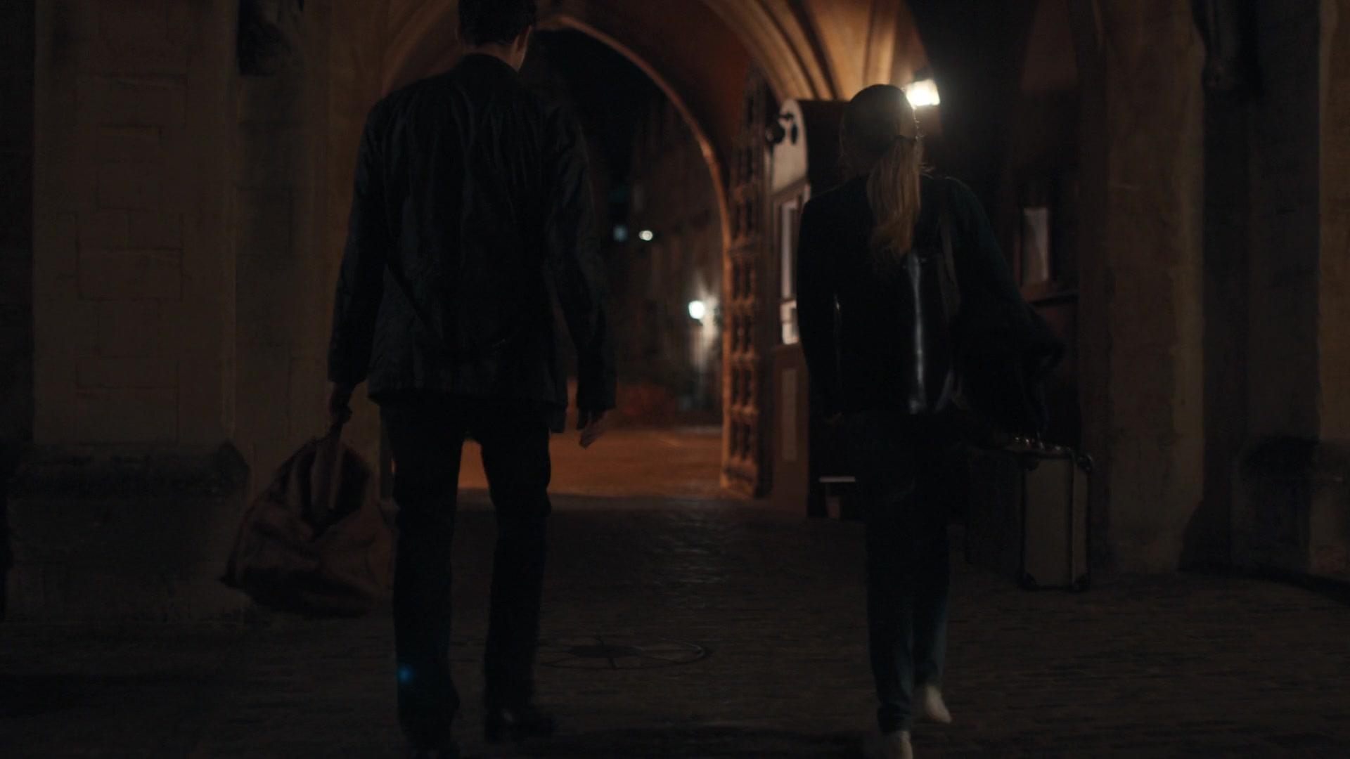 A_Discovery_of_Witches_S01E03_1080p_ATP_6063.jpg A_Discovery_of_Witches_S01E03_1080p_ATP_6063.jpg