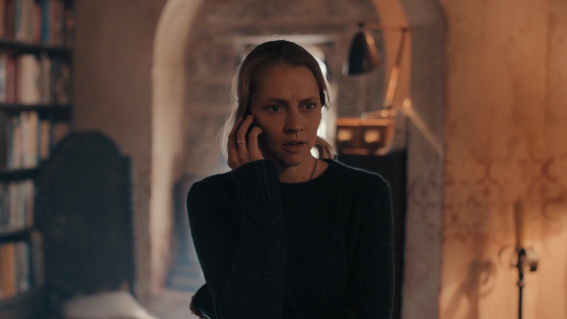 A_Discovery_of_Witches_S01E04_1080p_ATP_1330.jpg A_Discovery_of_Witches_S01E04_1080p_ATP_1330.jpg