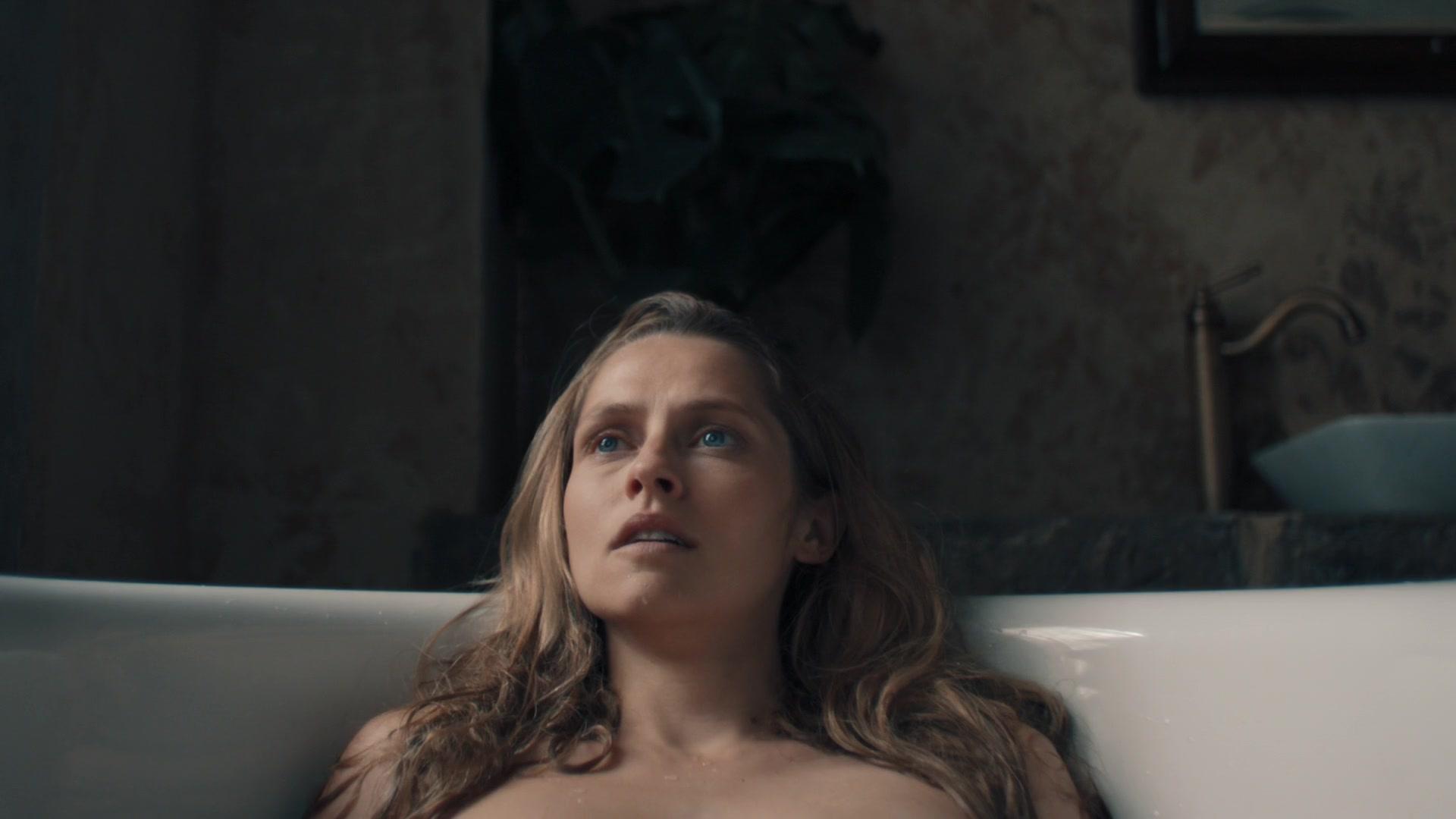 A_Discovery_of_Witches_S01E04_1080p_ATP_3362.jpg