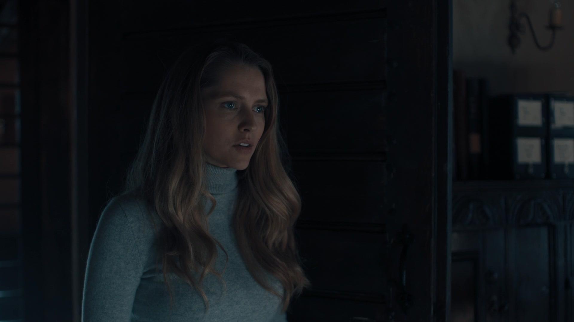 A_Discovery_of_Witches_S01E04_1080p_ATP_3817.jpg