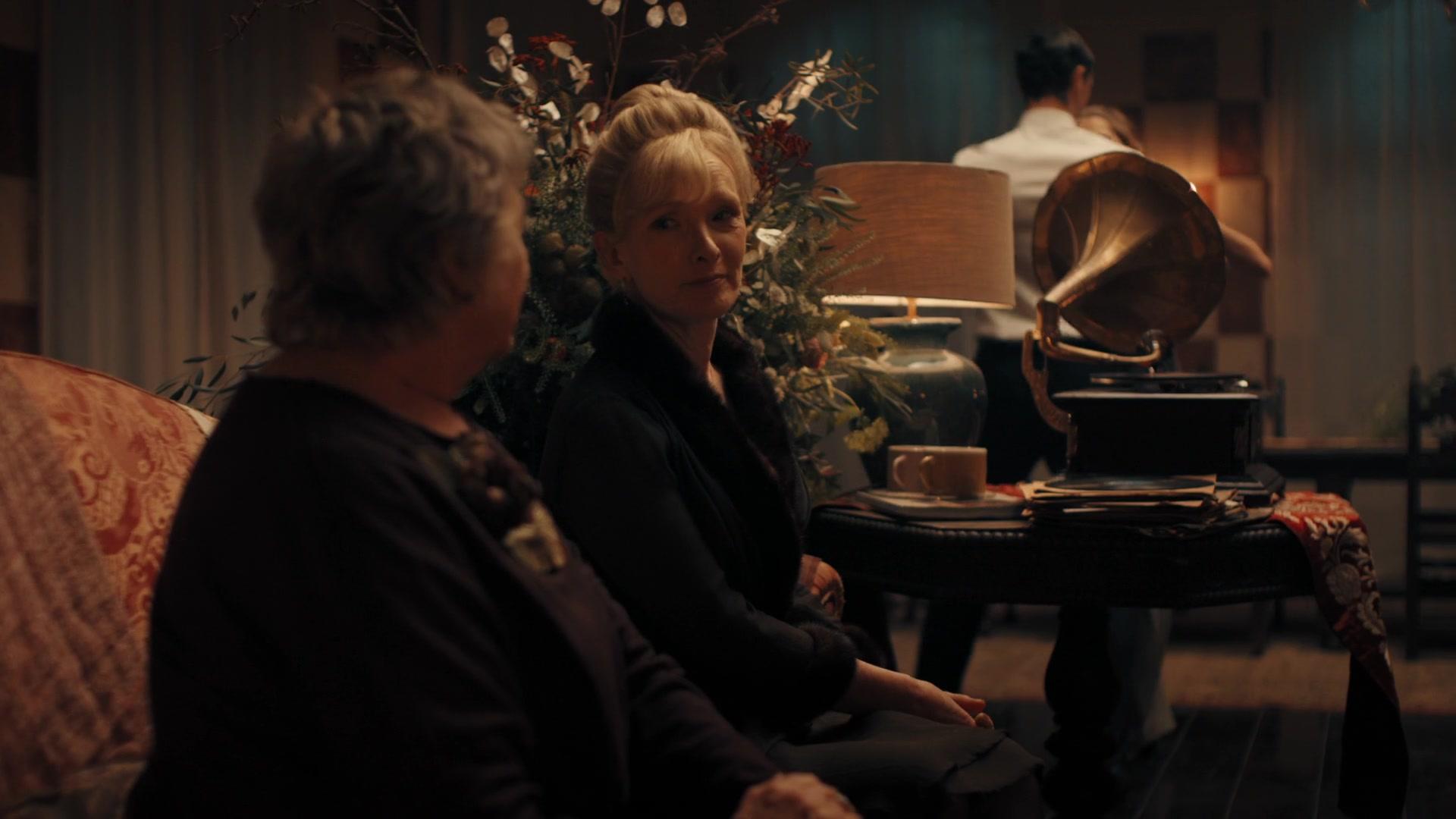 A_Discovery_of_Witches_S01E04_1080p_ATP_4356.jpg