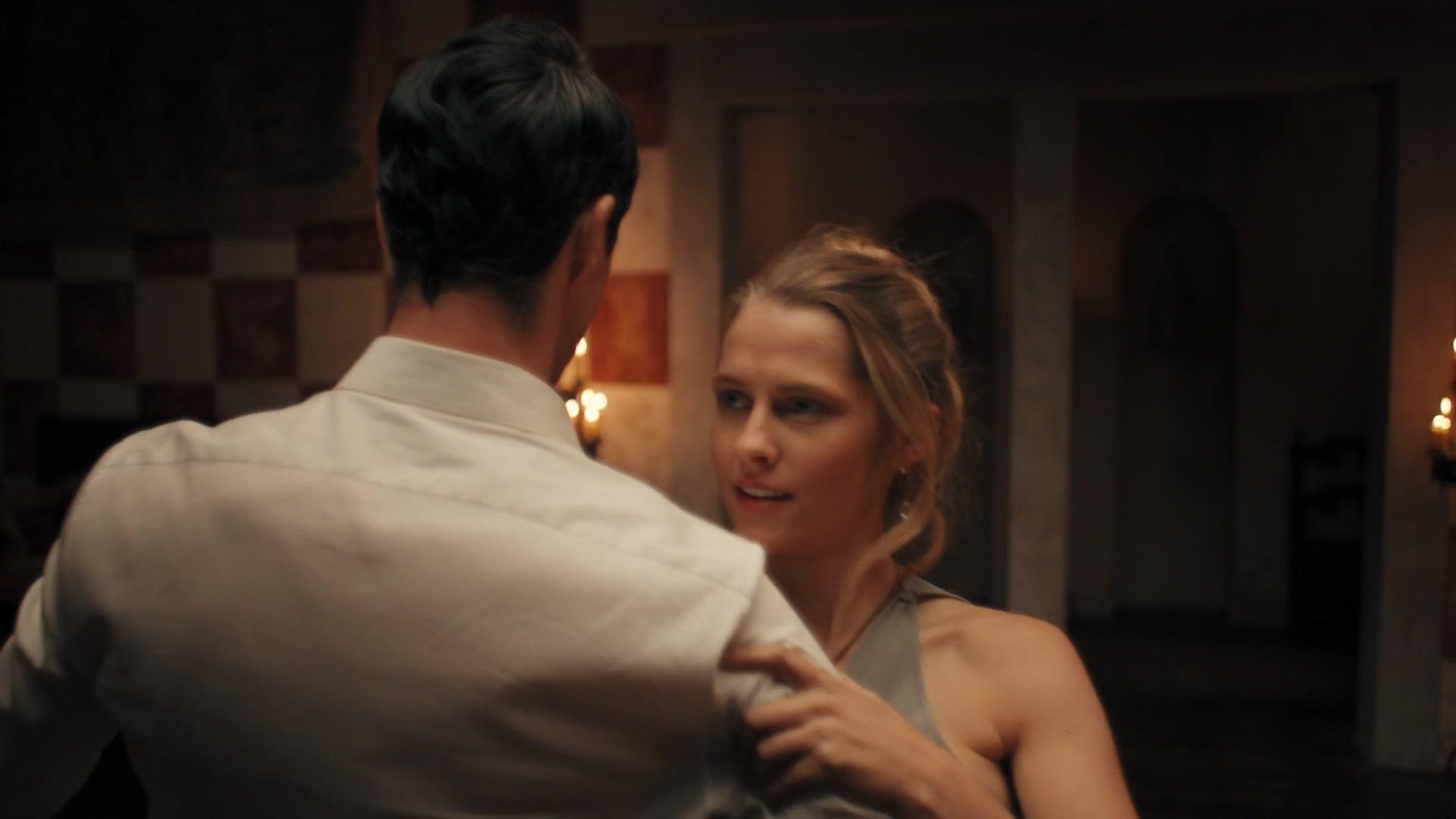 A_Discovery_of_Witches_S01E04_1080p_ATP_4377.jpg