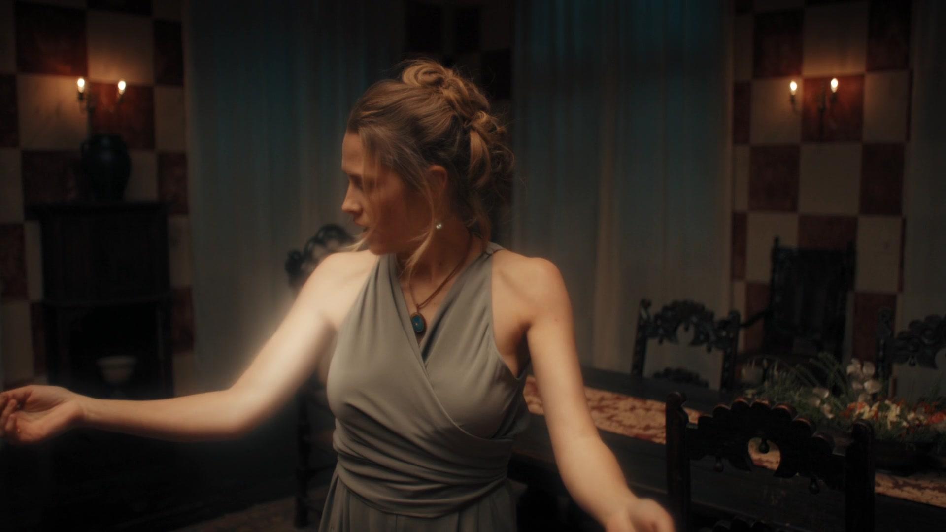 A_Discovery_of_Witches_S01E04_1080p_ATP_4468.jpg