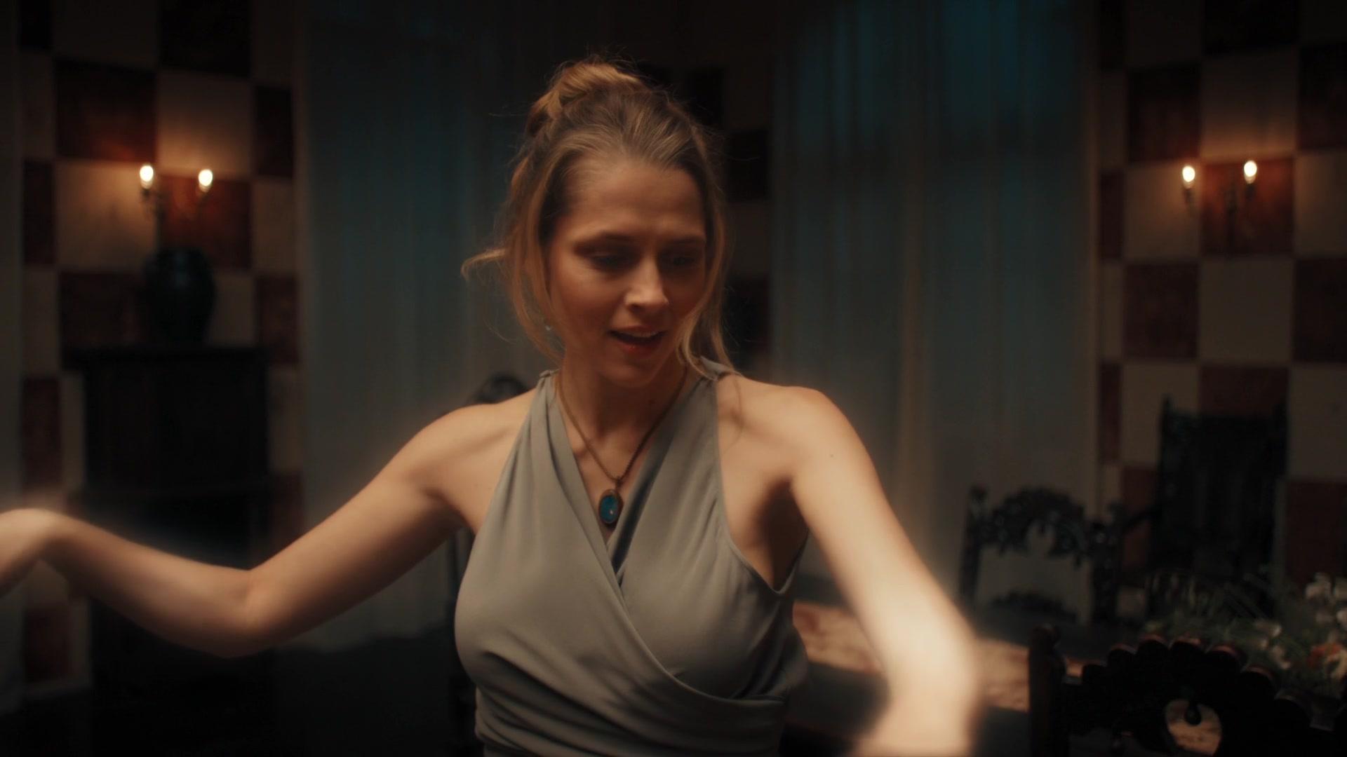 A_Discovery_of_Witches_S01E04_1080p_ATP_4473.jpg