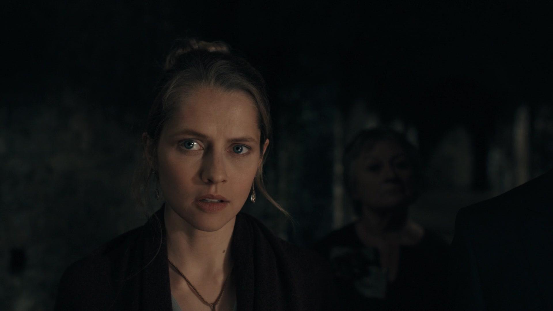 A_Discovery_of_Witches_S01E04_1080p_ATP_4995.jpg A_Discovery_of_Witches_S01E04_1080p_ATP_4995.jpg