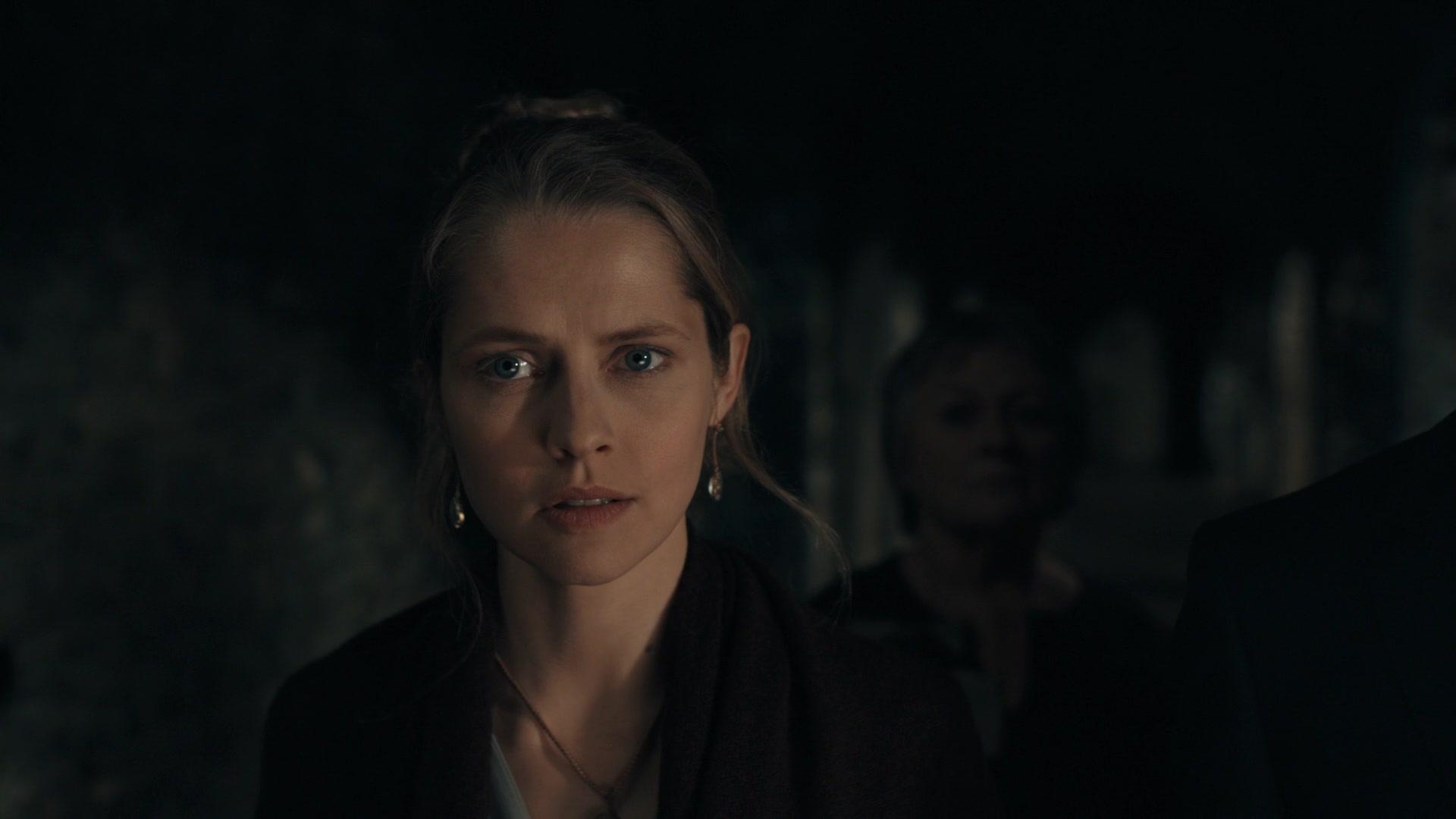 A_Discovery_of_Witches_S01E04_1080p_ATP_5017.jpg
