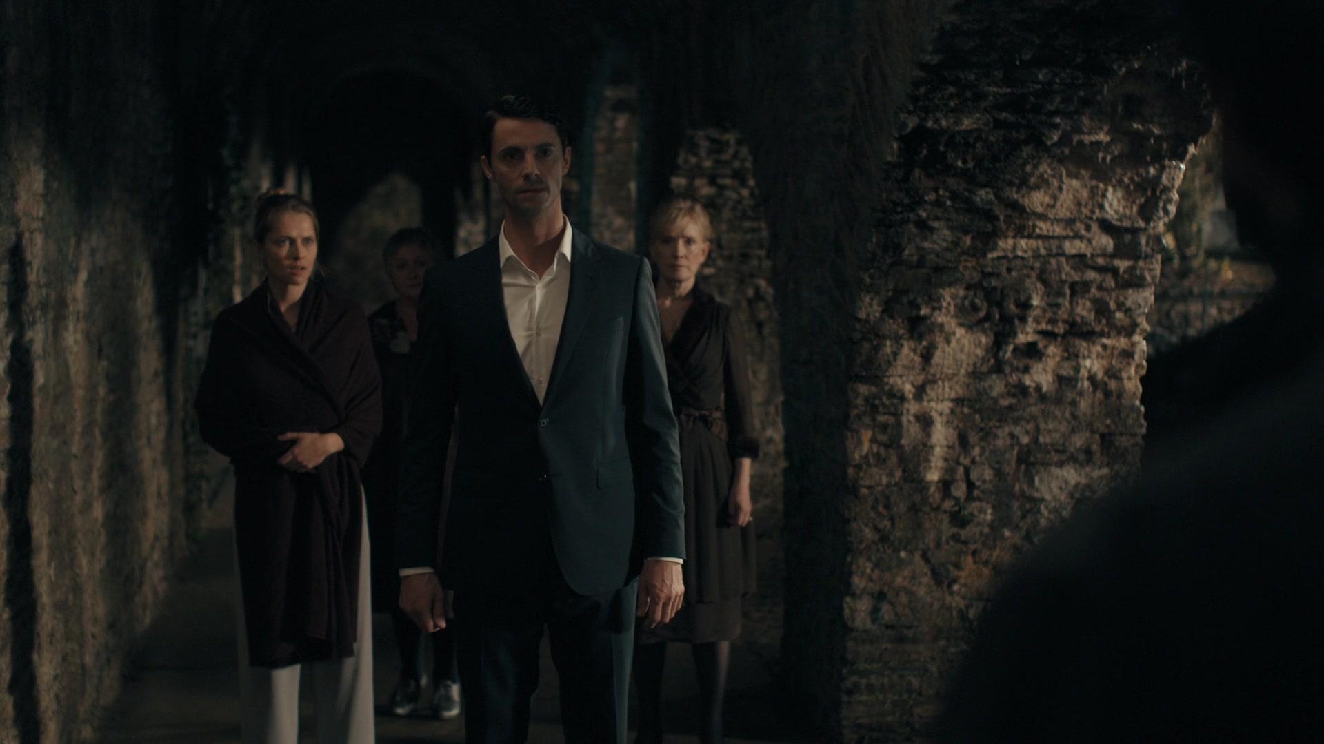 A_Discovery_of_Witches_S01E04_1080p_ATP_5115.jpg