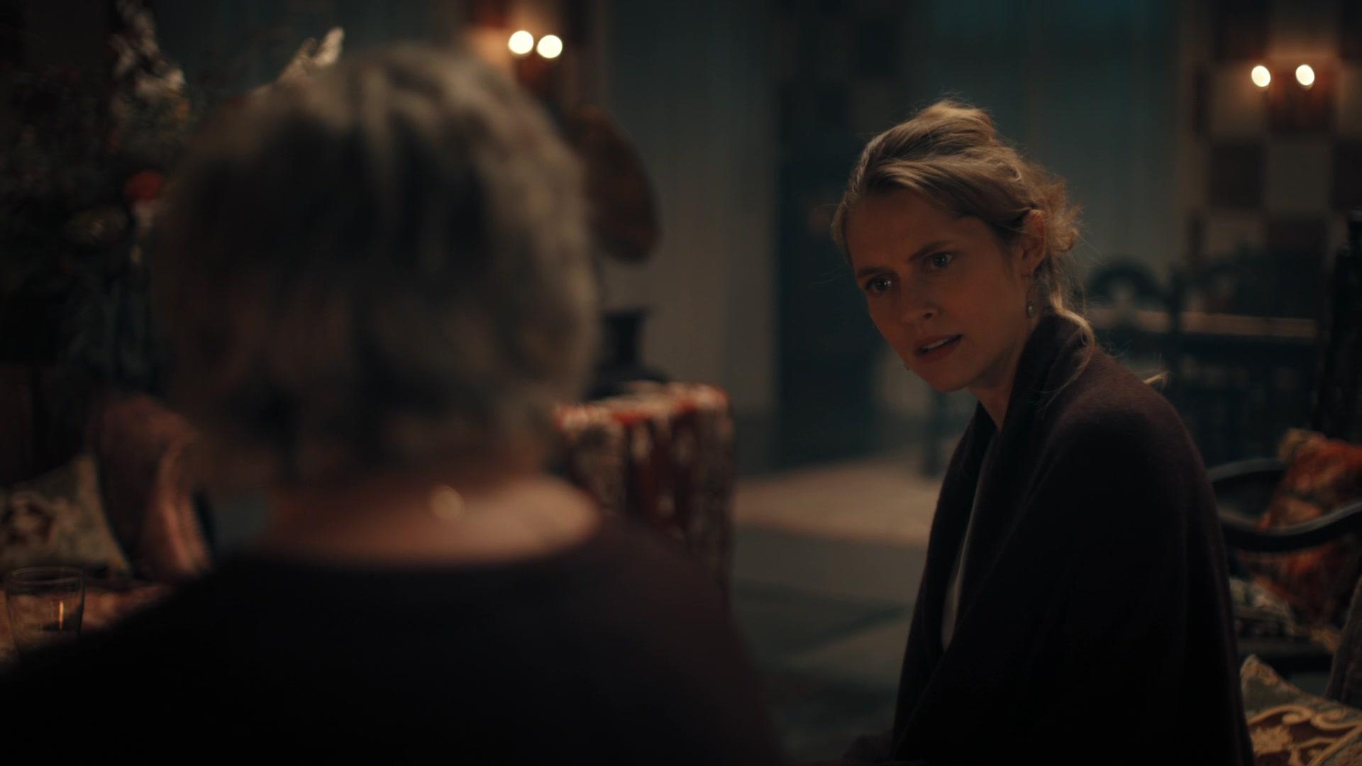 A_Discovery_of_Witches_S01E04_1080p_ATP_5407.jpg