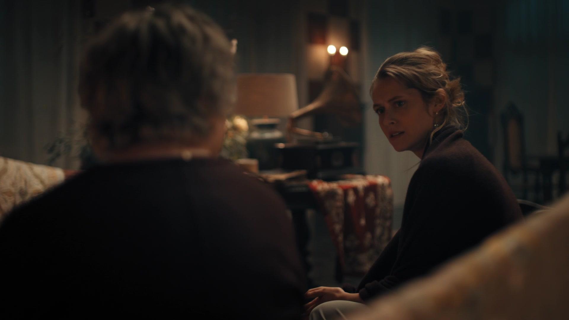 A_Discovery_of_Witches_S01E04_1080p_ATP_5423.jpg