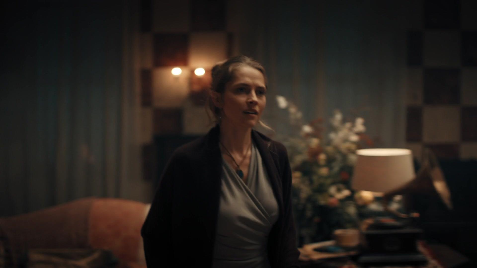 A_Discovery_of_Witches_S01E04_1080p_ATP_5501.jpg A_Discovery_of_Witches_S01E04_1080p_ATP_5501.jpg