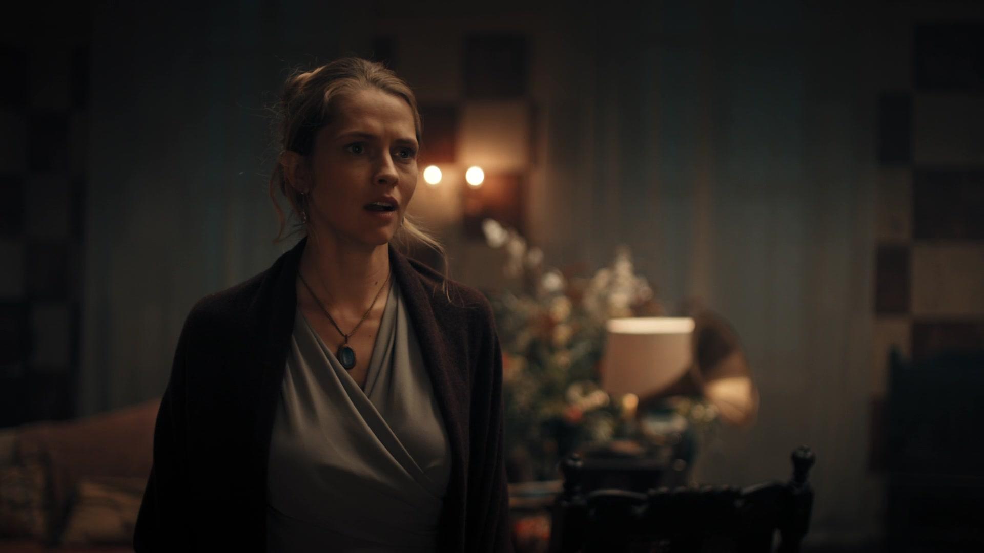 A_Discovery_of_Witches_S01E04_1080p_ATP_5535.jpg