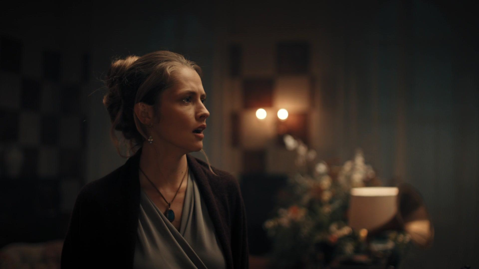 A_Discovery_of_Witches_S01E04_1080p_ATP_5586.jpg
