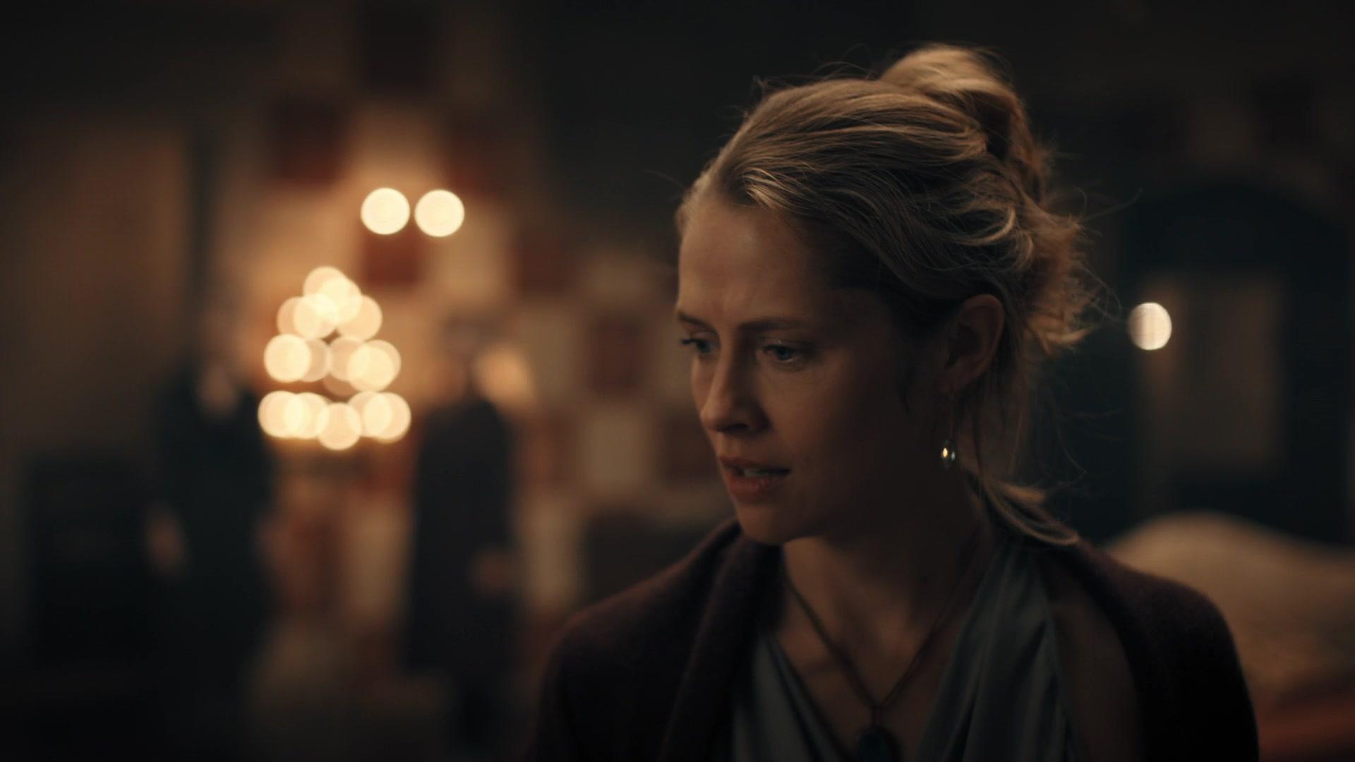 A_Discovery_of_Witches_S01E04_1080p_ATP_5740.jpg
