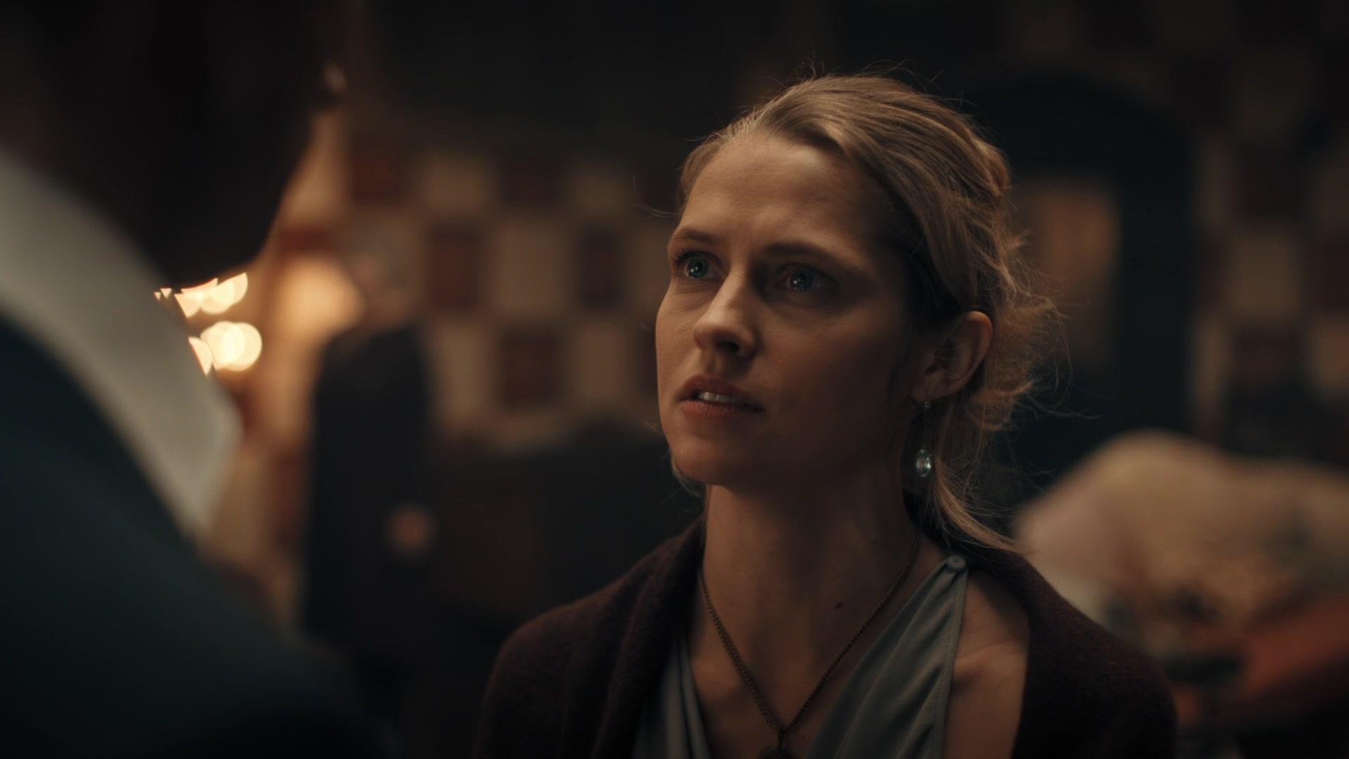 A_Discovery_of_Witches_S01E04_1080p_ATP_5887.jpg