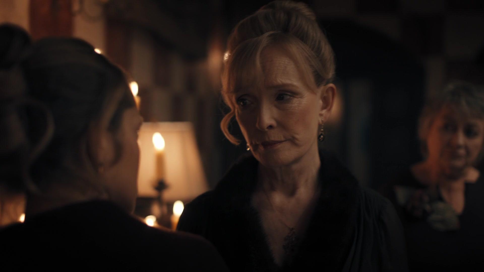 A_Discovery_of_Witches_S01E04_1080p_ATP_5955.jpg