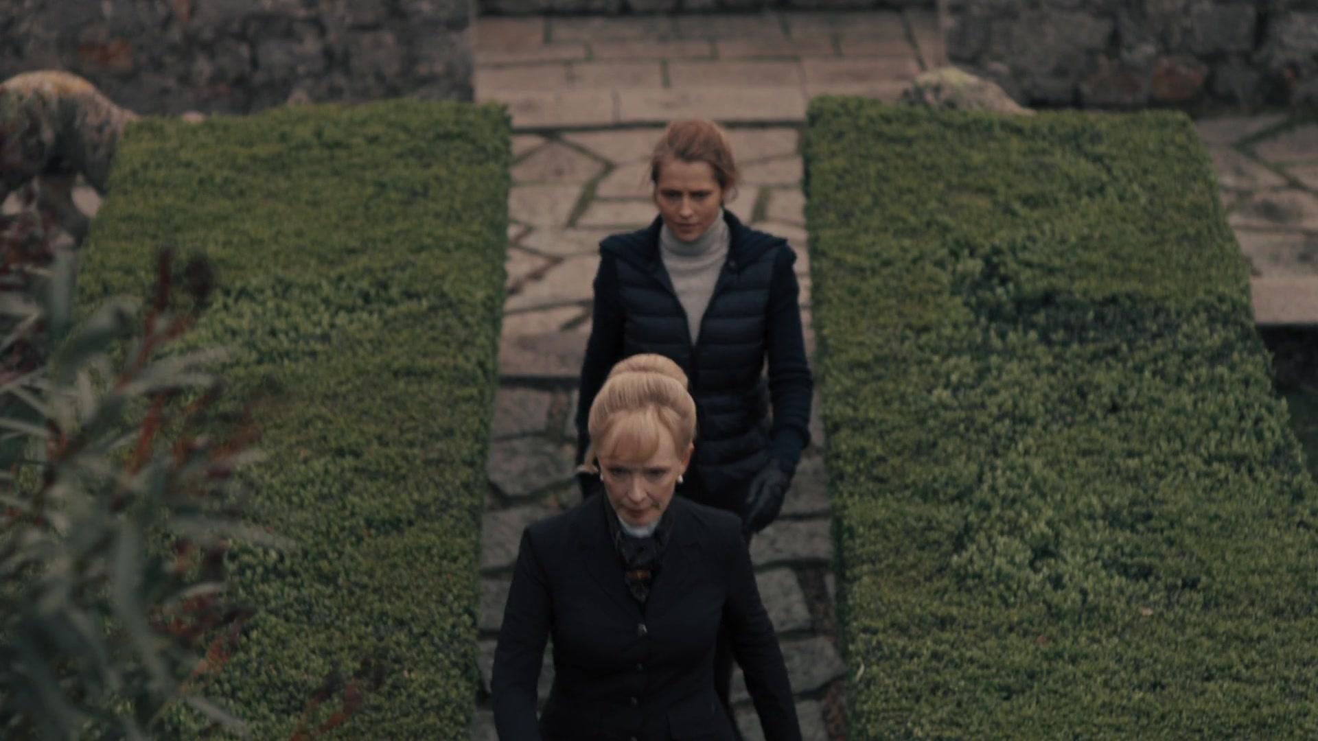 A_Discovery_of_Witches_S01E05_1080p_ATP_0689.jpg A_Discovery_of_Witches_S01E05_1080p_ATP_0689.jpg