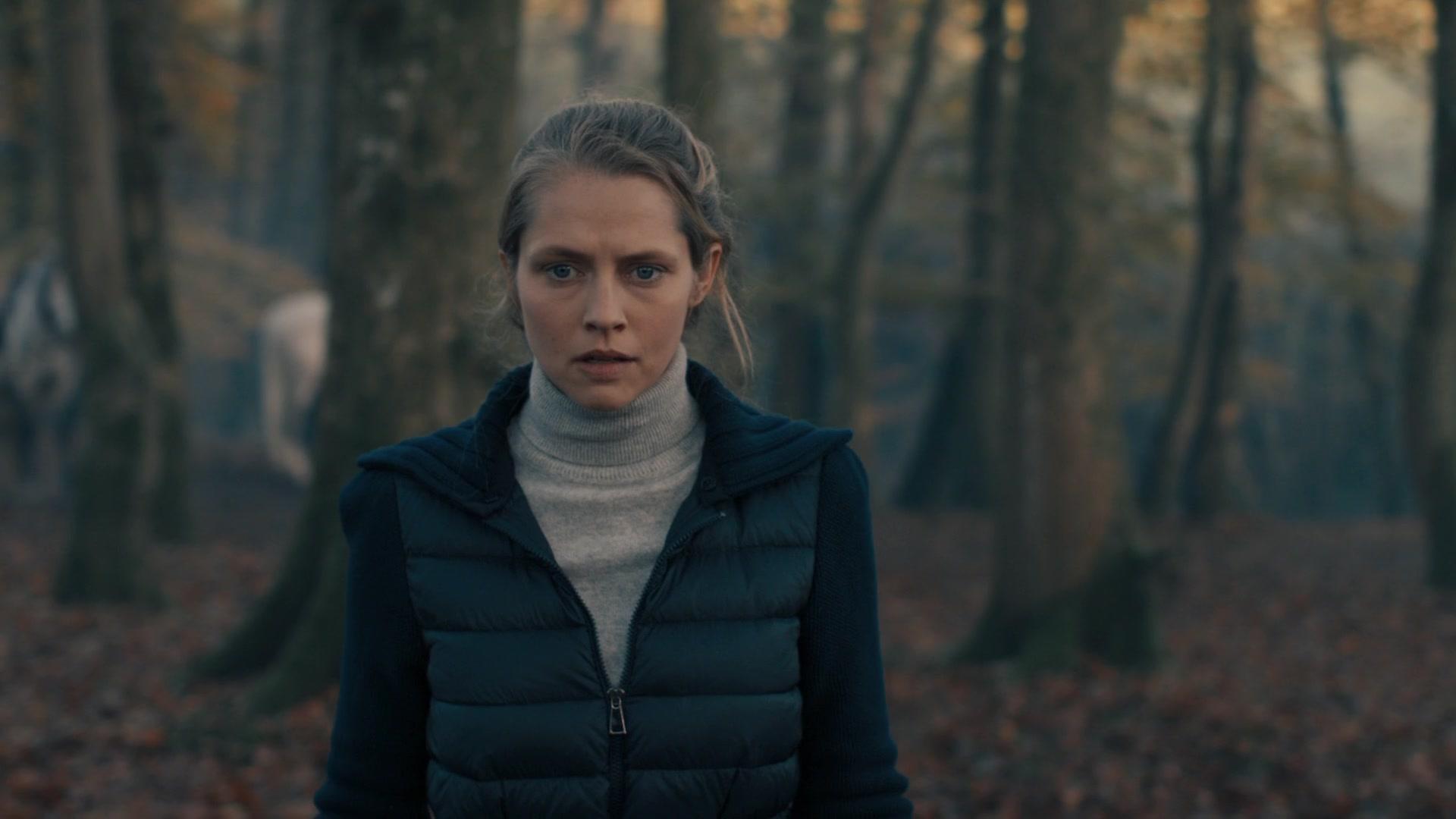 A_Discovery_of_Witches_S01E05_1080p_ATP_1003.jpg