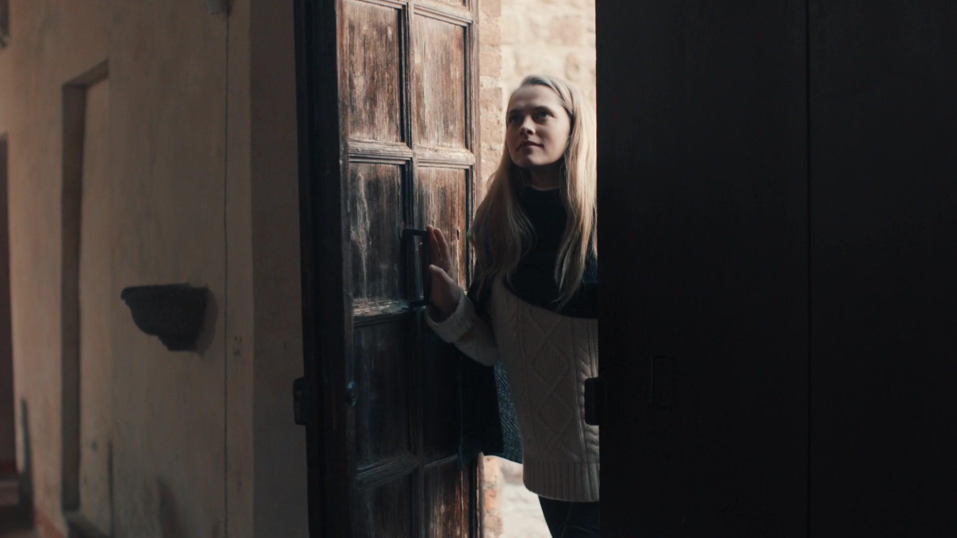 A_Discovery_of_Witches_S01E05_1080p_ATP_2184.jpg