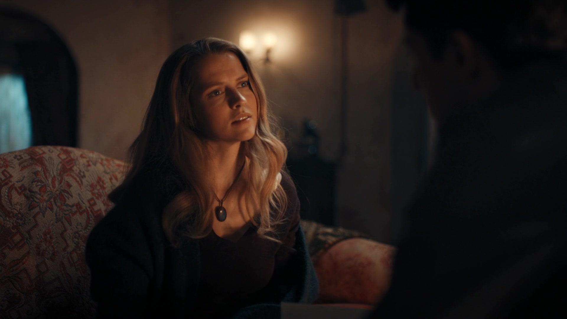 A_Discovery_of_Witches_S01E05_1080p_ATP_5143.jpg
