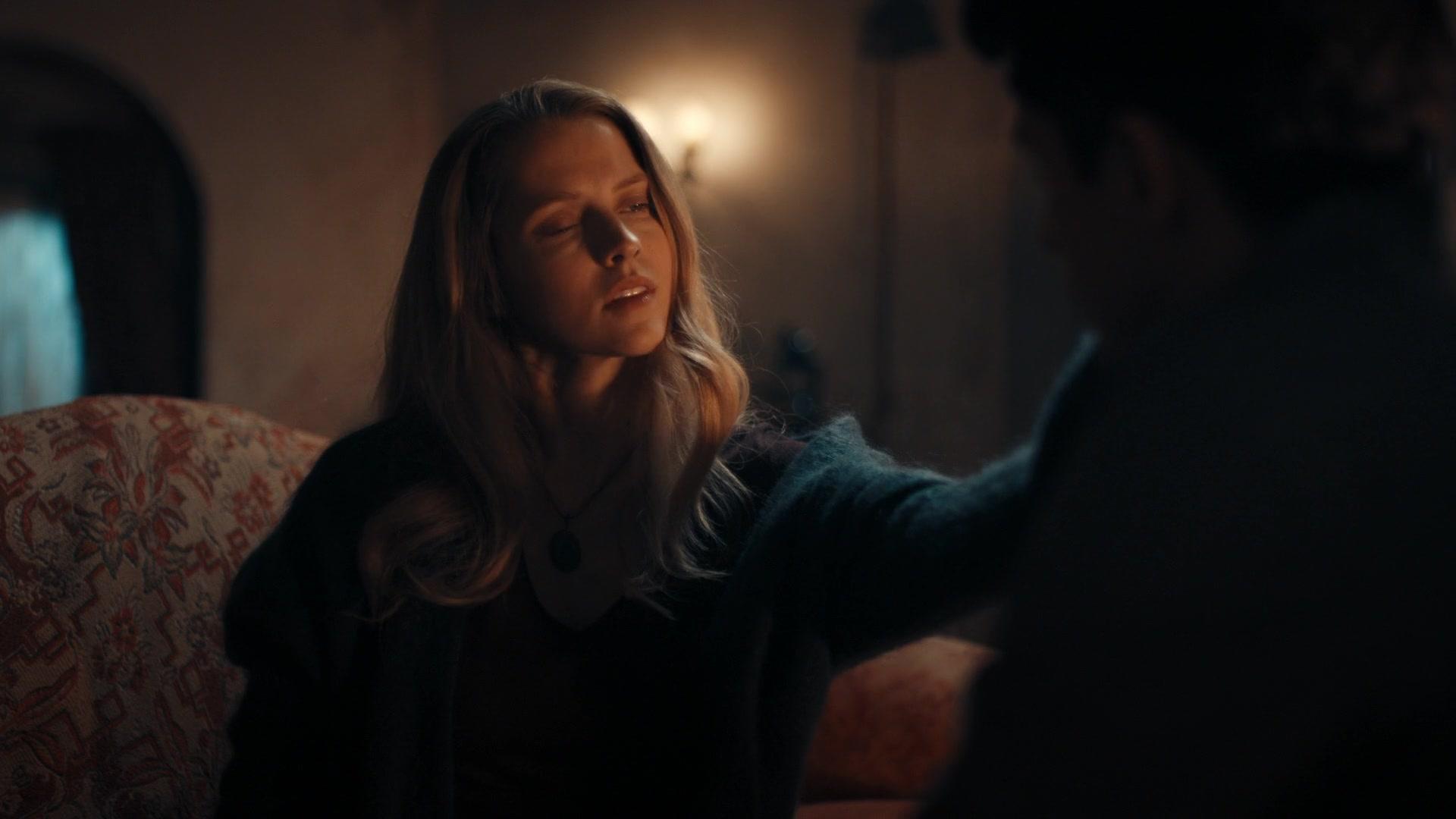 A_Discovery_of_Witches_S01E05_1080p_ATP_5215.jpg