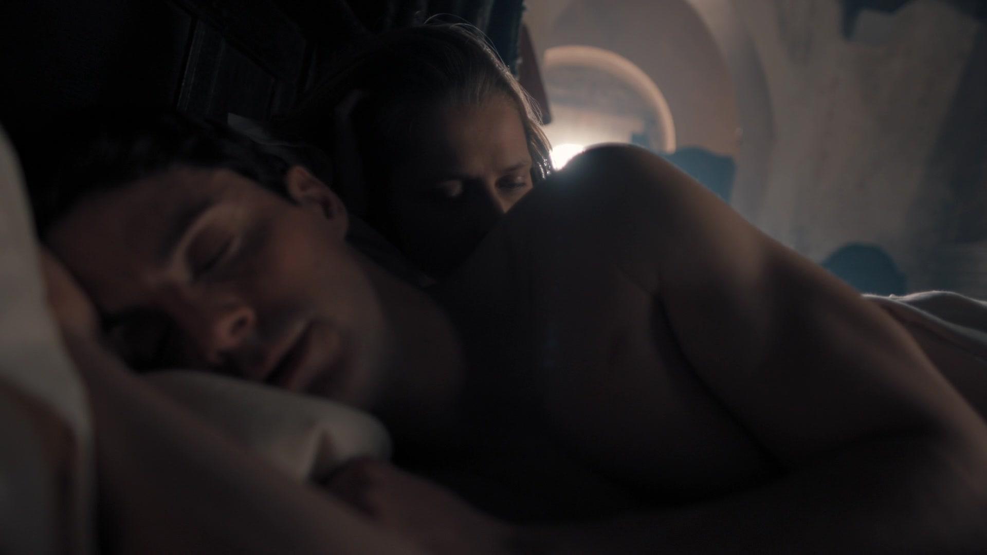 A_Discovery_of_Witches_S01E05_1080p_ATP_6164.jpg A_Discovery_of_Witches_S01E05_1080p_ATP_6164.jpg