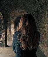 A_Discovery_of_Witches_S01E05_1080p_ATP_1761.jpg