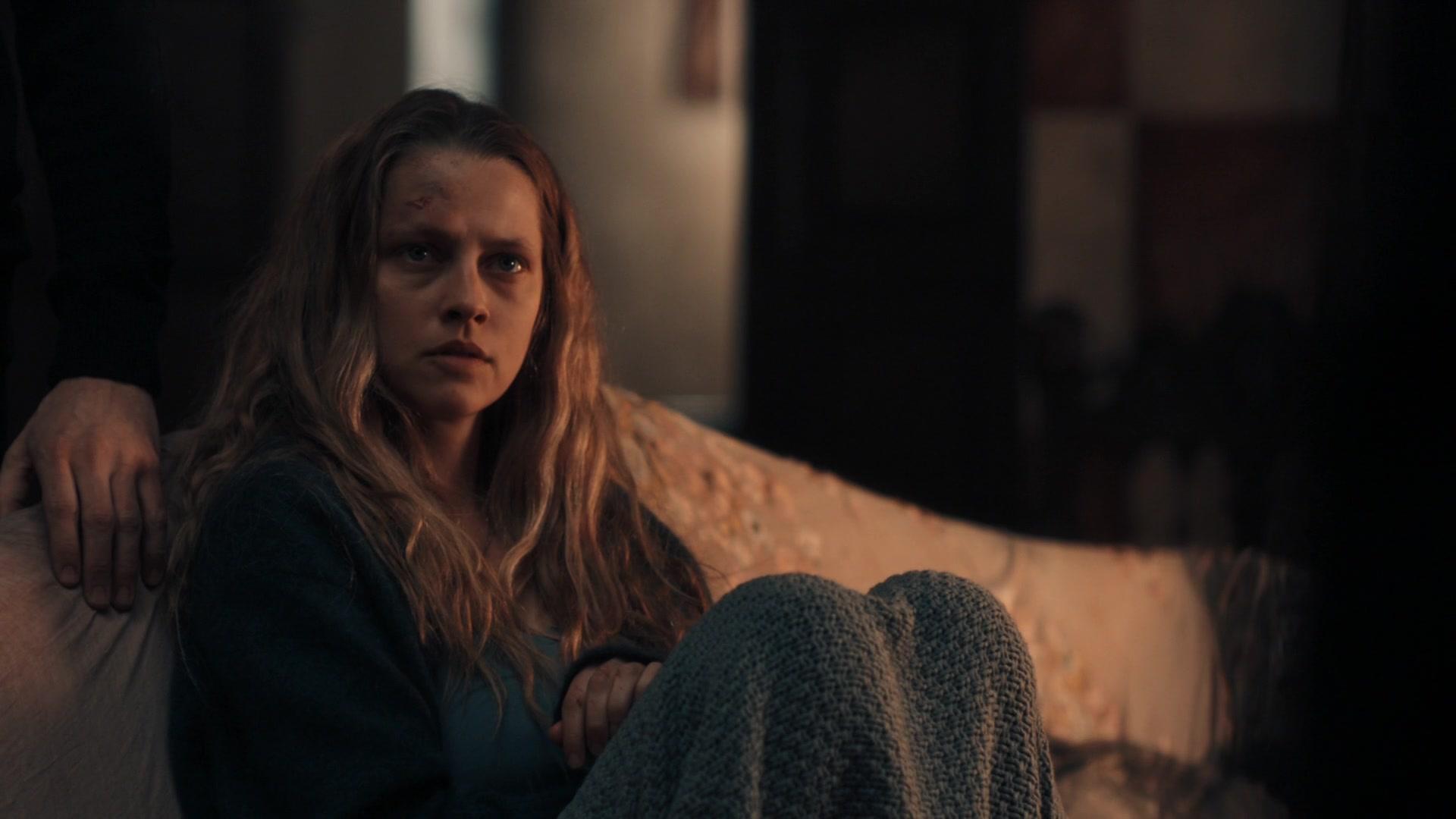 A_Discovery_of_Witches_S01E06_1080p_ATP_5307.jpg