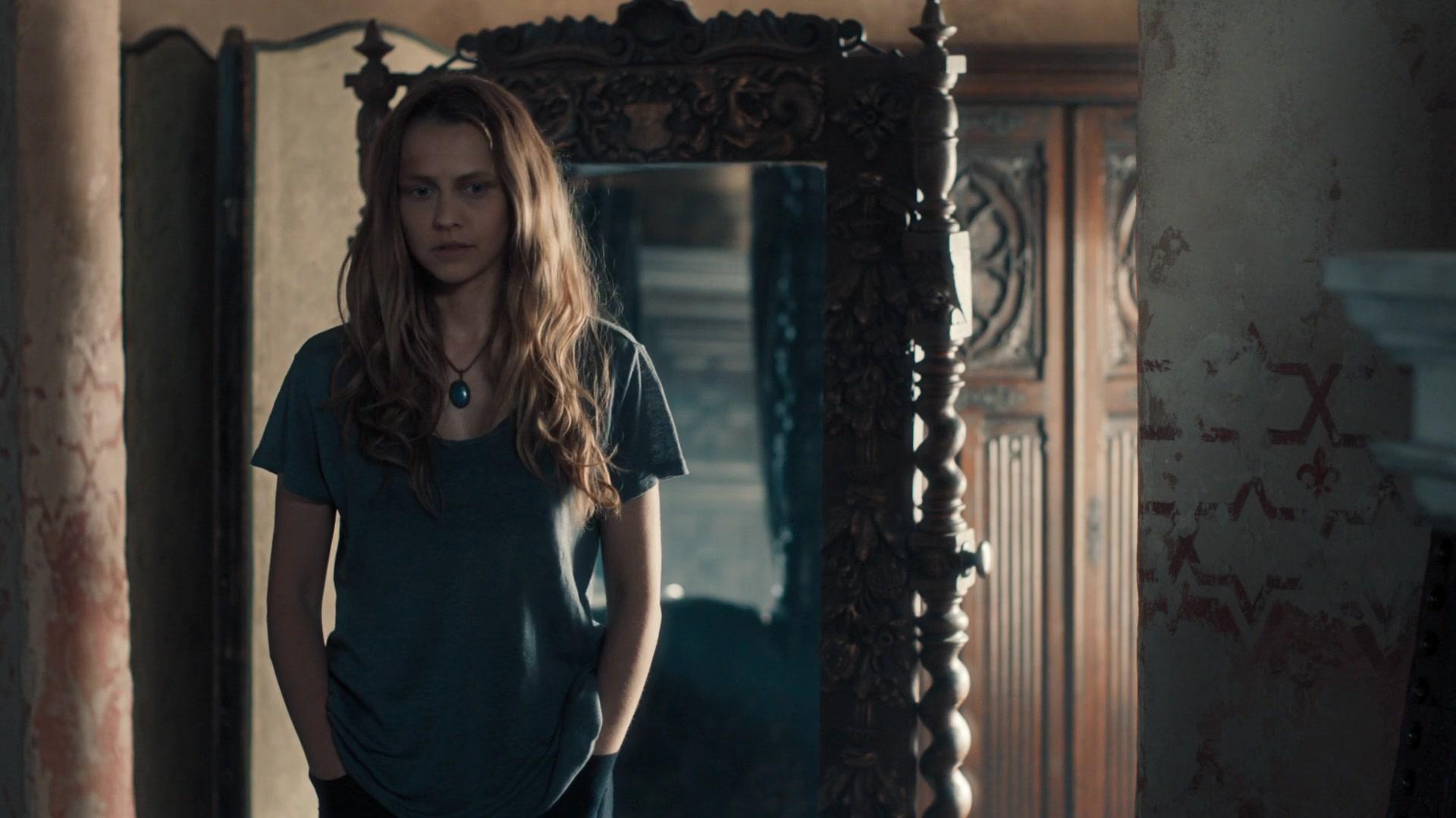 A_Discovery_of_Witches_S01E06_1080p_ATP_6137.jpg