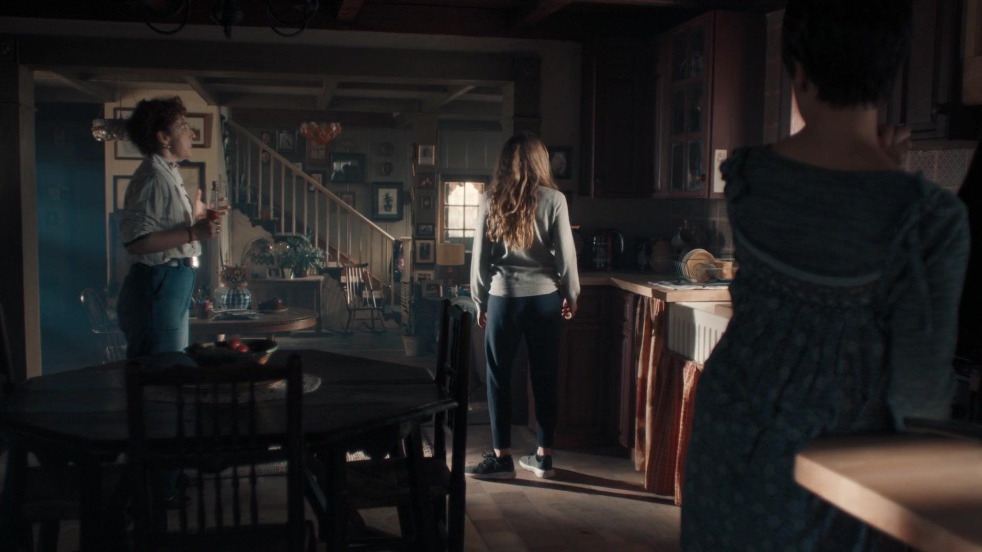 A_Discovery_of_Witches_S01E07_1080p_ATP_3708.jpg