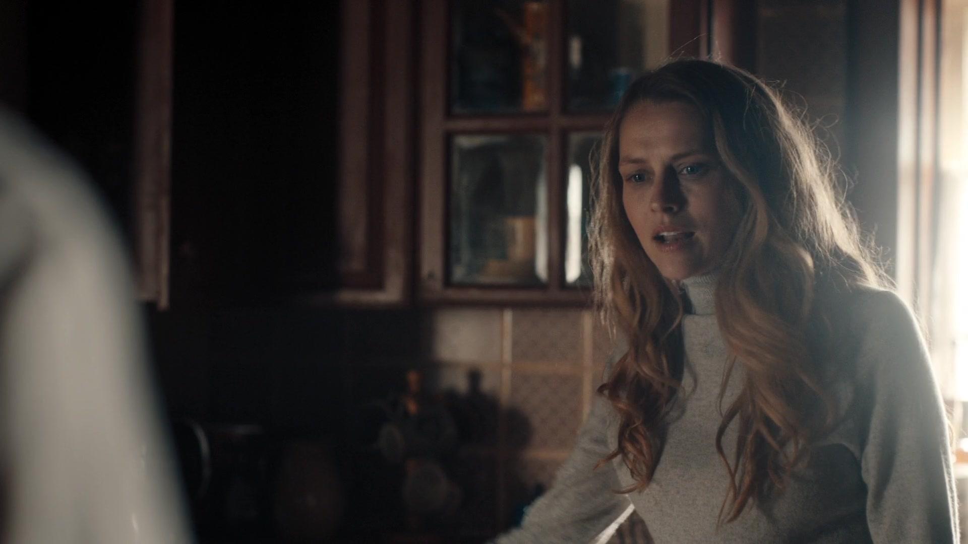 A_Discovery_of_Witches_S01E07_1080p_ATP_3717.jpg