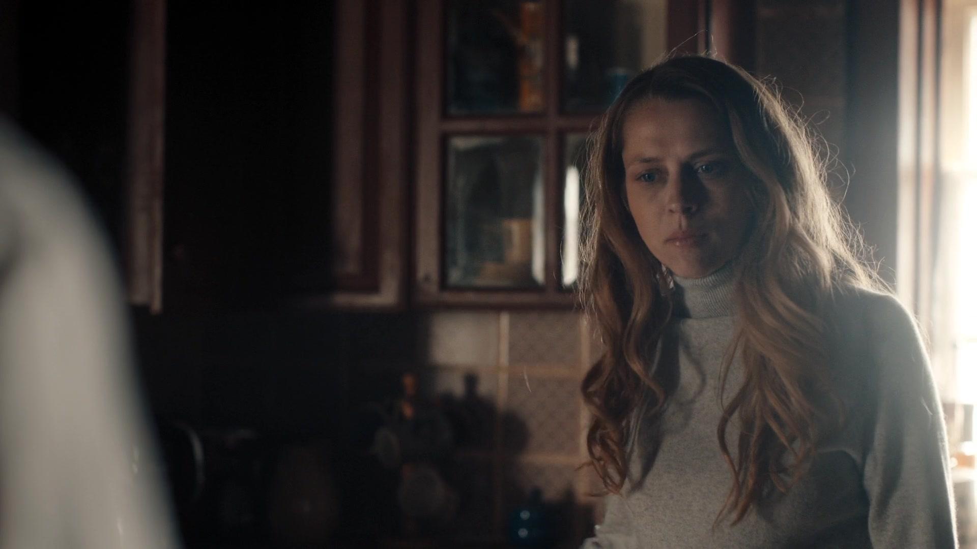 A_Discovery_of_Witches_S01E07_1080p_ATP_3718.jpg
