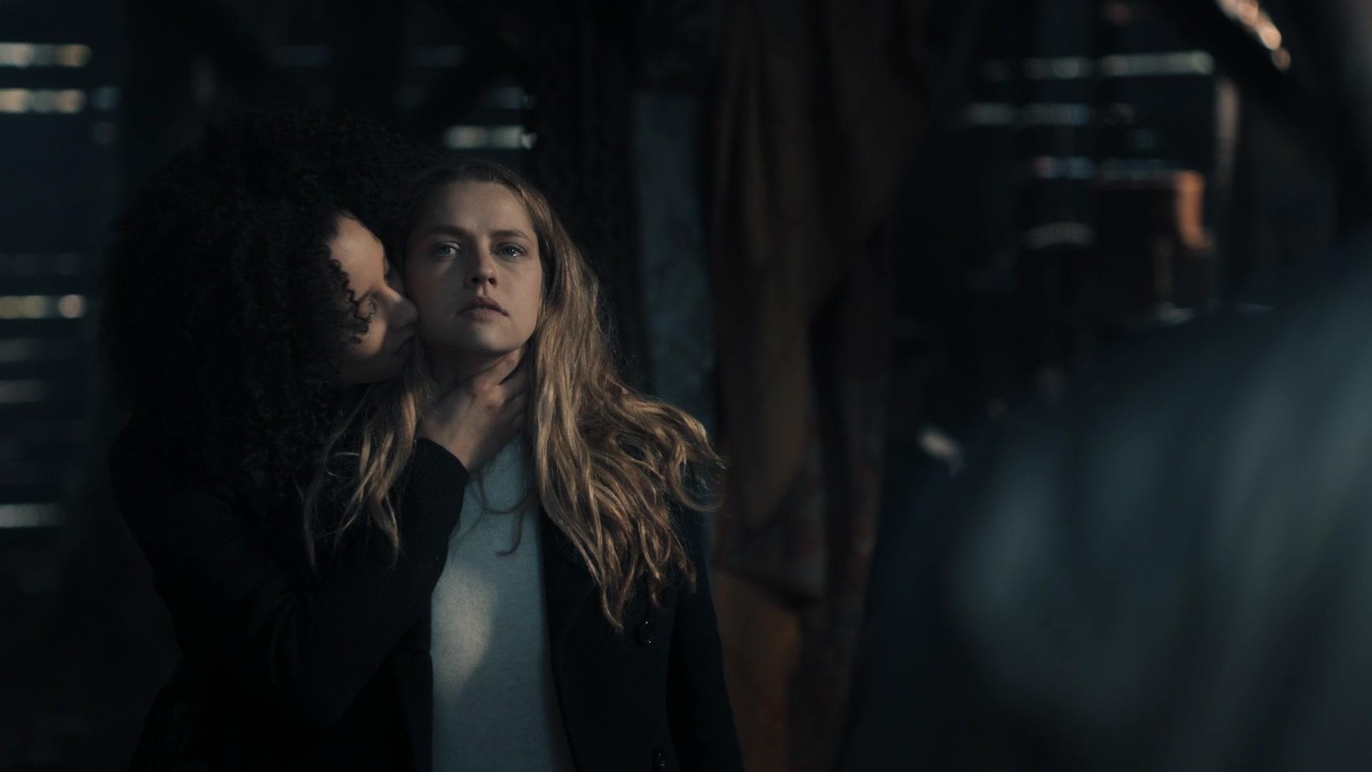 A_Discovery_of_Witches_S01E08_1080p_ATP_0137.jpg