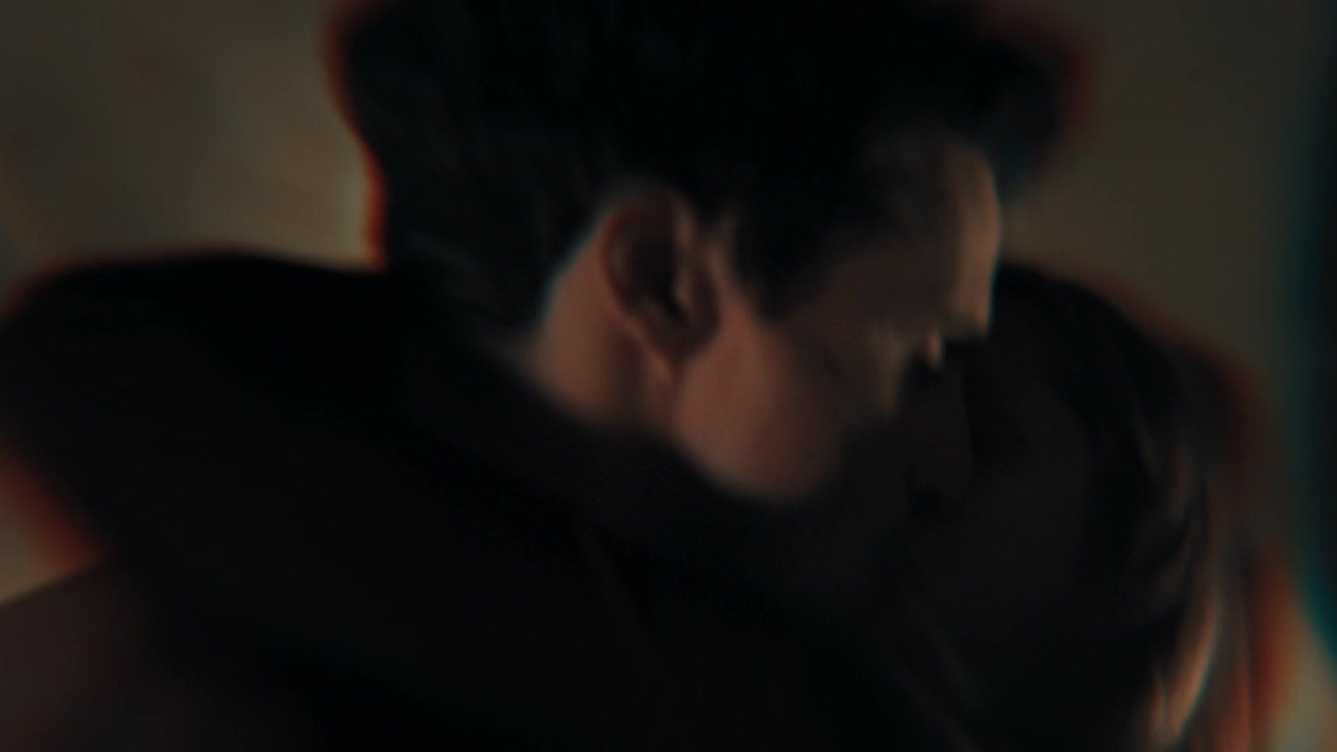 A_Discovery_of_Witches_S01E08_1080p_ATP_0816.jpg