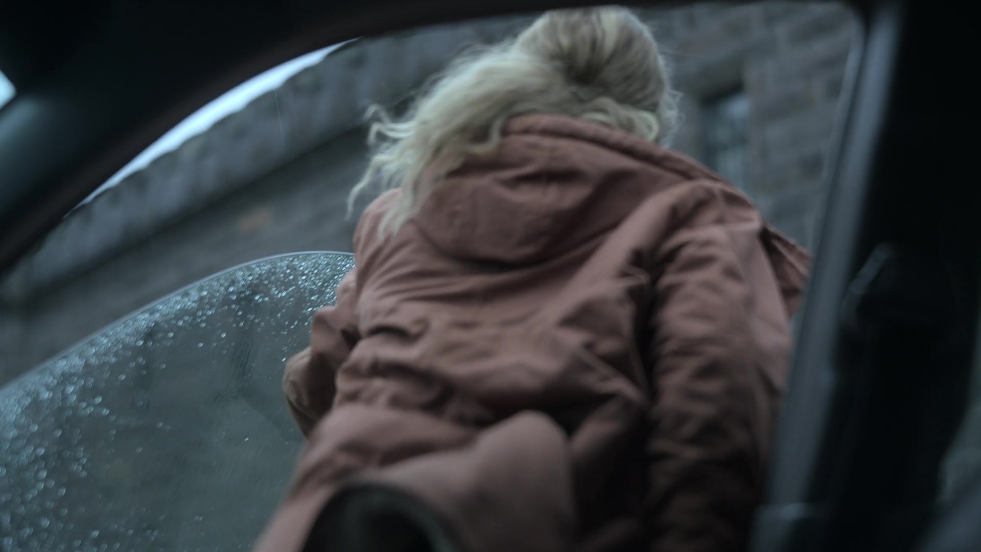 adoringteresap_theclearing_1x04_caps_0011.jpg